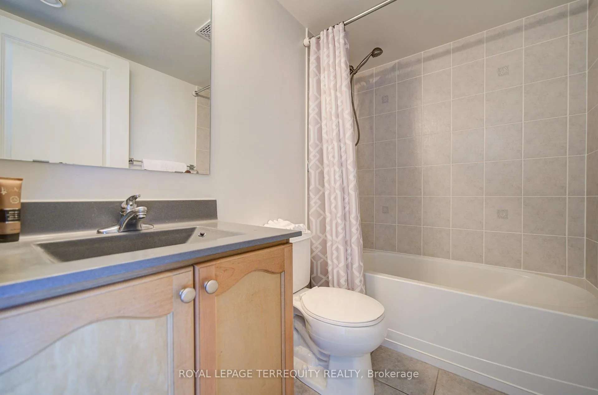 Photo 32 of Unit 2311, 9 George Street N, Brampton, Downtown Brampton — HOMEH