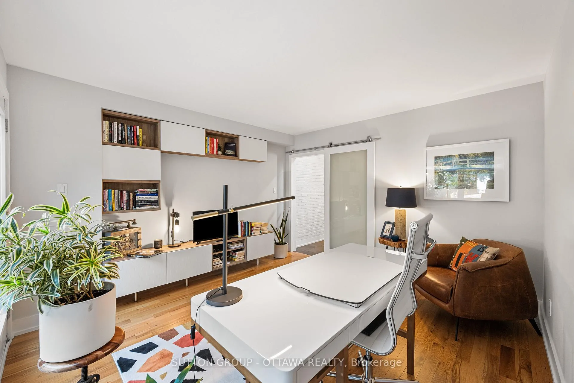 Photo 9 of 1127 North River Road, Ottawa, Overbrook — HOMEH