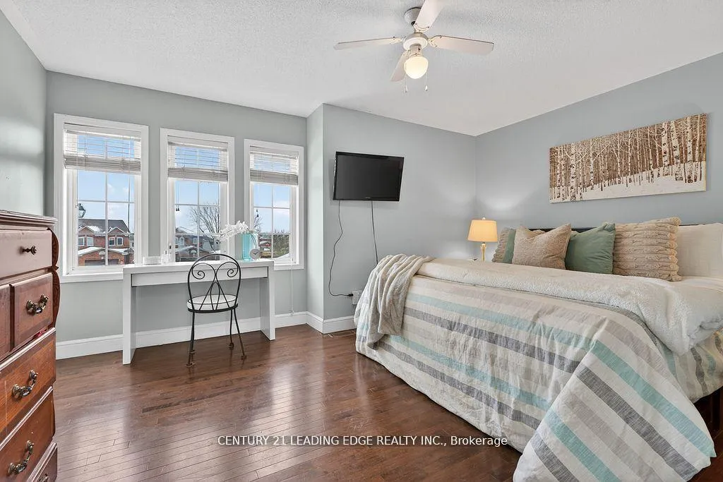Photo 18 of 56 Ivory Court, Clarington, Bowmanville — HOMEH