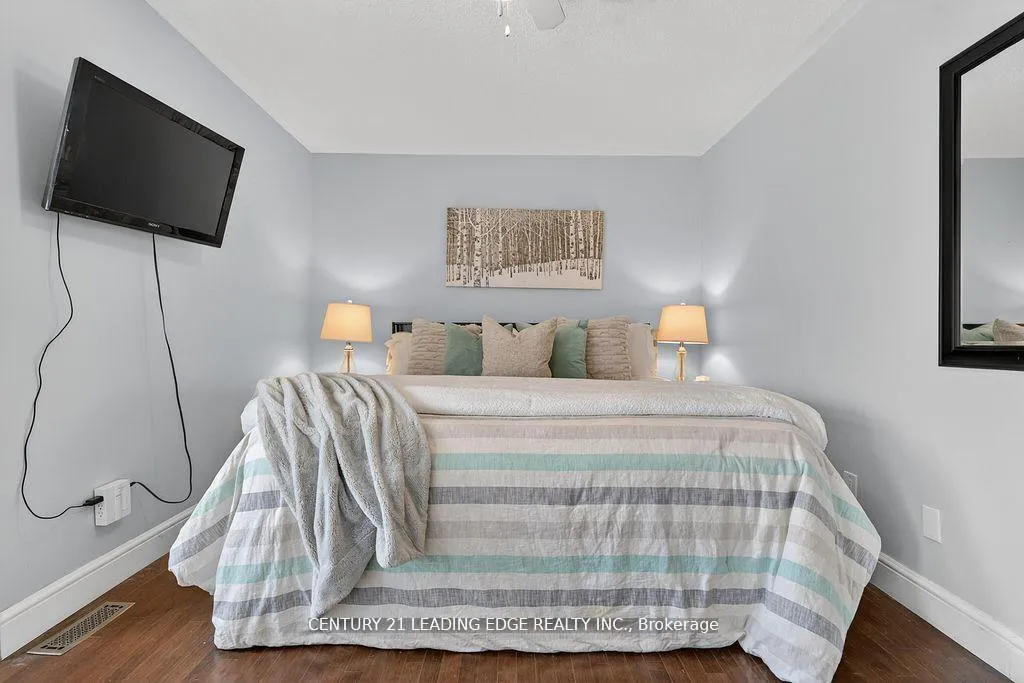 Photo 19 of 56 Ivory Court, Clarington, Bowmanville — HOMEH