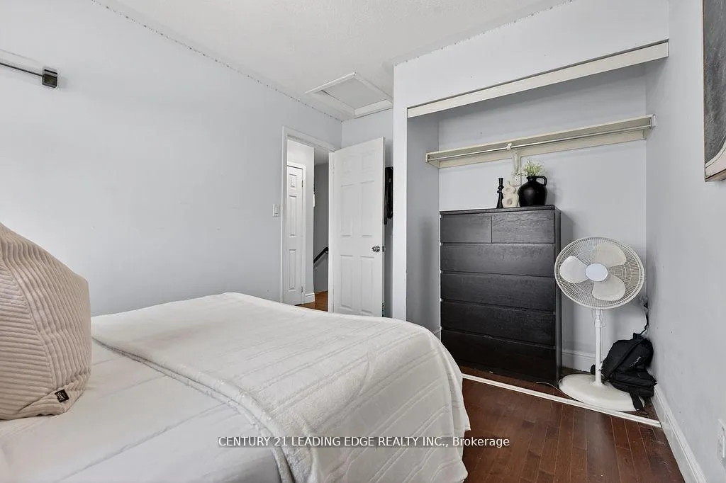Photo 24 of 56 Ivory Court, Clarington, Bowmanville — HOMEH