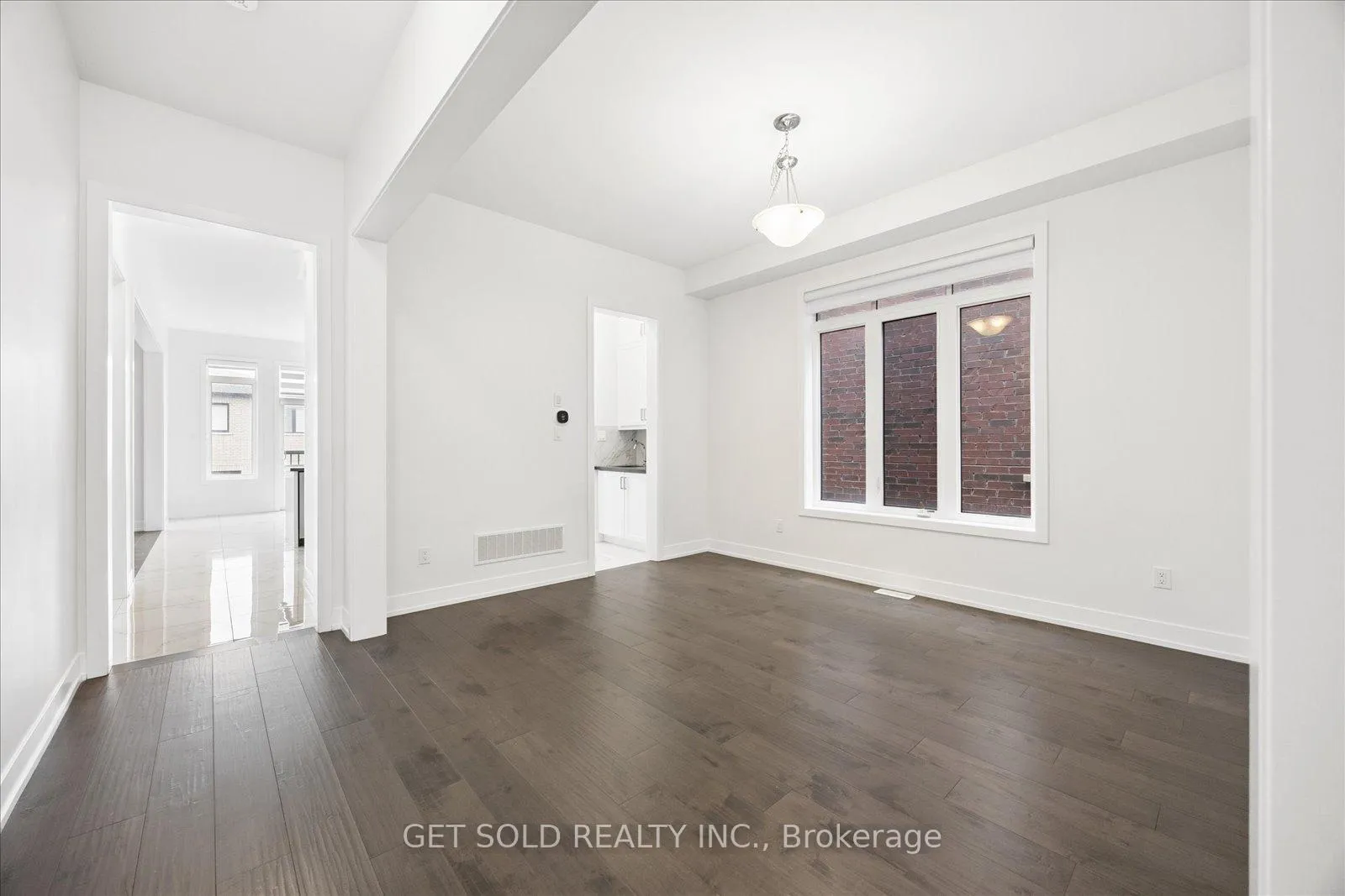 Photo 11 of 263 Factor Street, Vaughan, Kleinburg — HOMEH