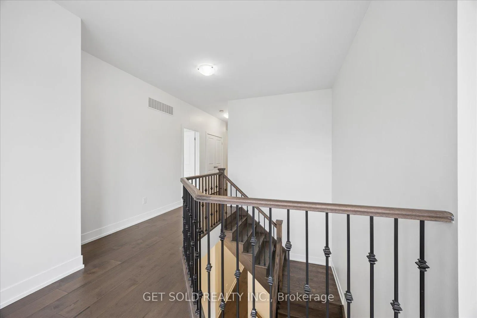 Photo 25 of 263 Factor Street, Vaughan, Kleinburg — HOMEH
