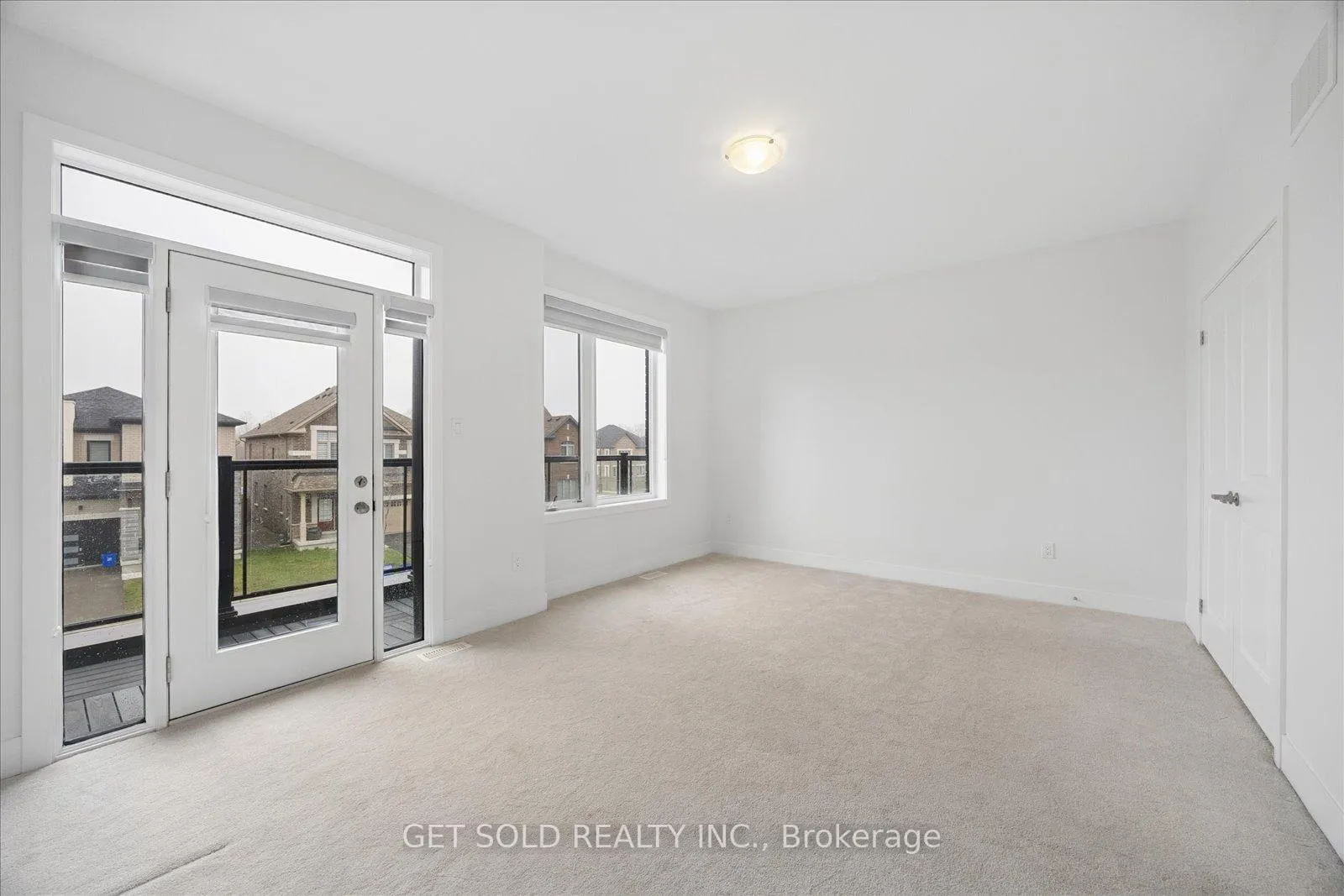 Photo 33 of 263 Factor Street, Vaughan, Kleinburg — HOMEH