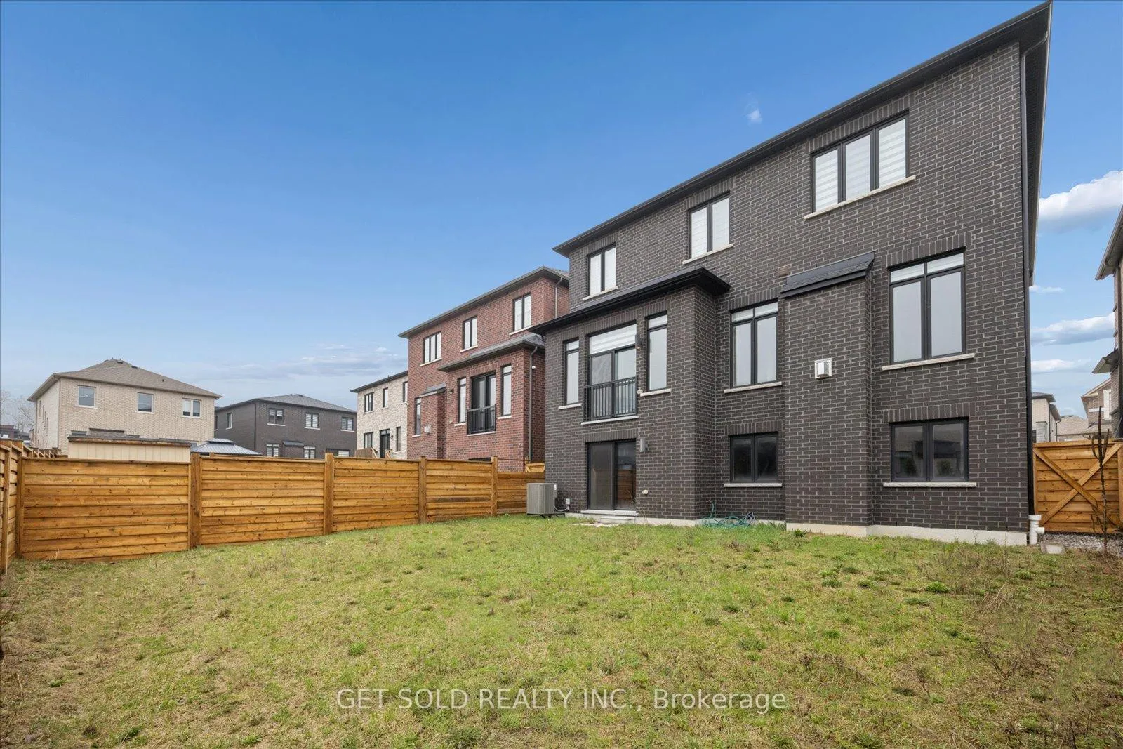 Photo 45 of 263 Factor Street, Vaughan, Kleinburg — HOMEH