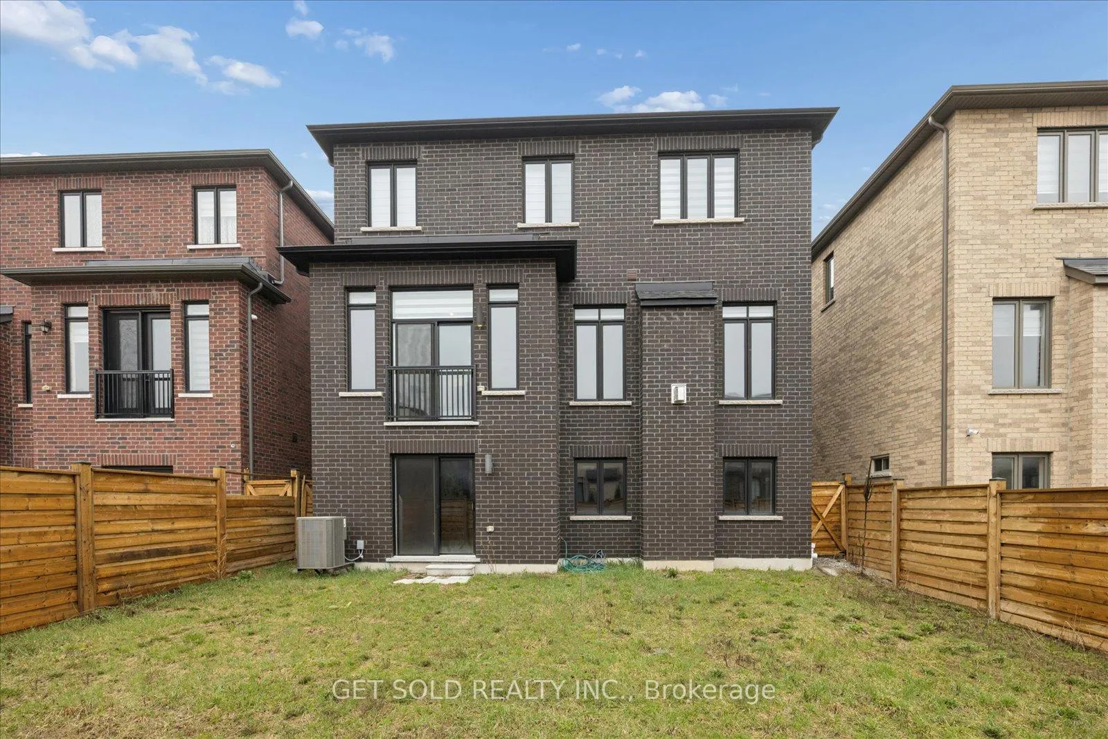 Photo 46 of 263 Factor Street, Vaughan, Kleinburg — HOMEH