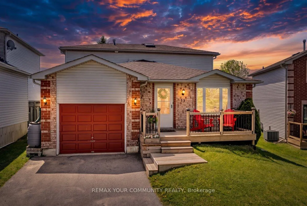 Photo 1 of 13 Waddington Crescent, Barrie, Holly — HOMEH