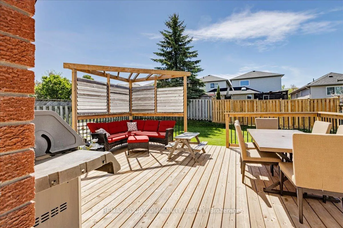 Photo 26 of 13 Waddington Crescent, Barrie, Holly — HOMEH