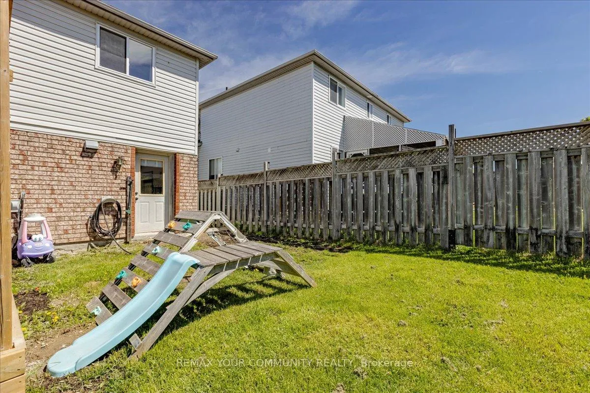 Photo 32 of 13 Waddington Crescent, Barrie, Holly — HOMEH