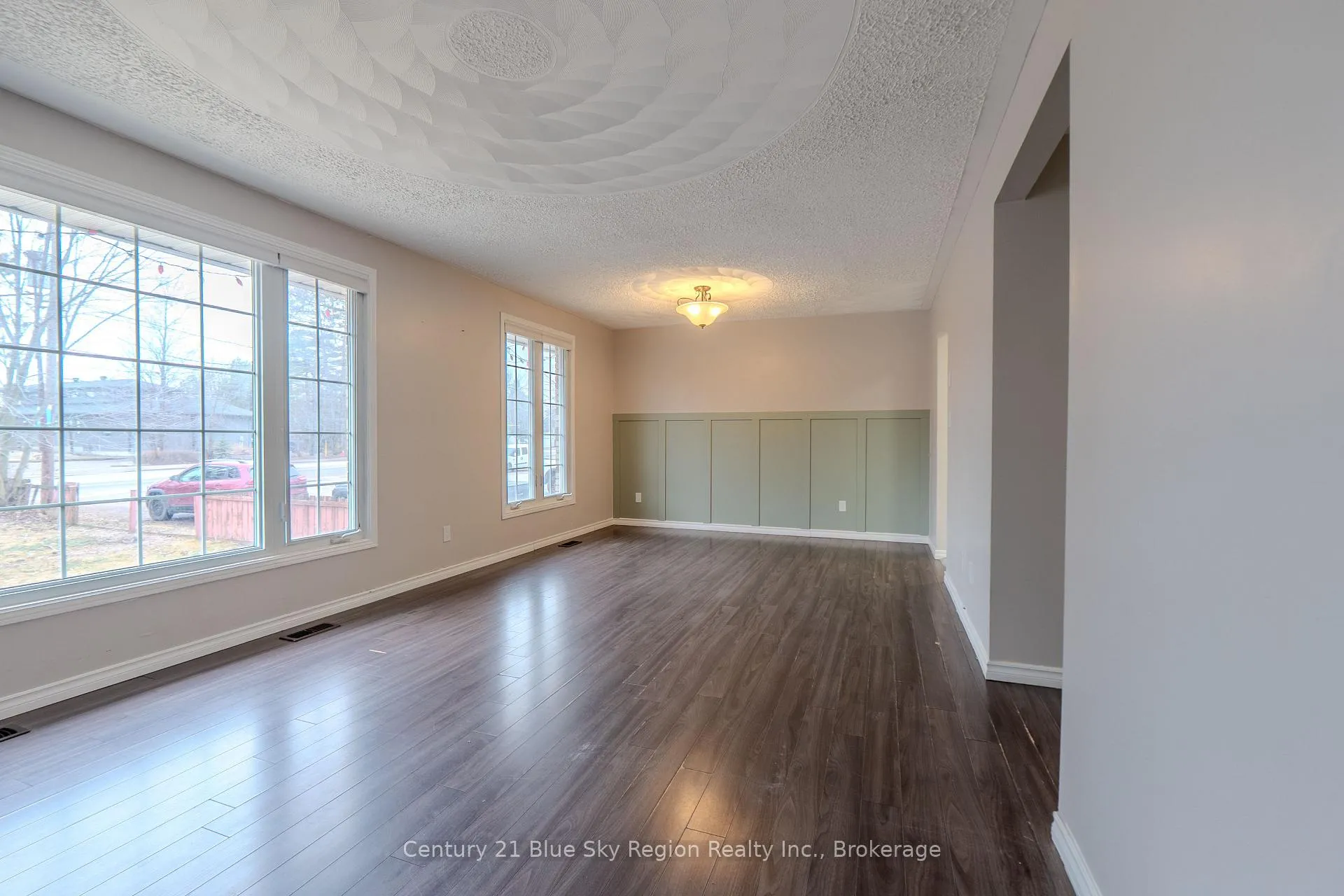 Photo 25 of 862 Lakeshore Drive, North Bay, Ferris — HOMEH