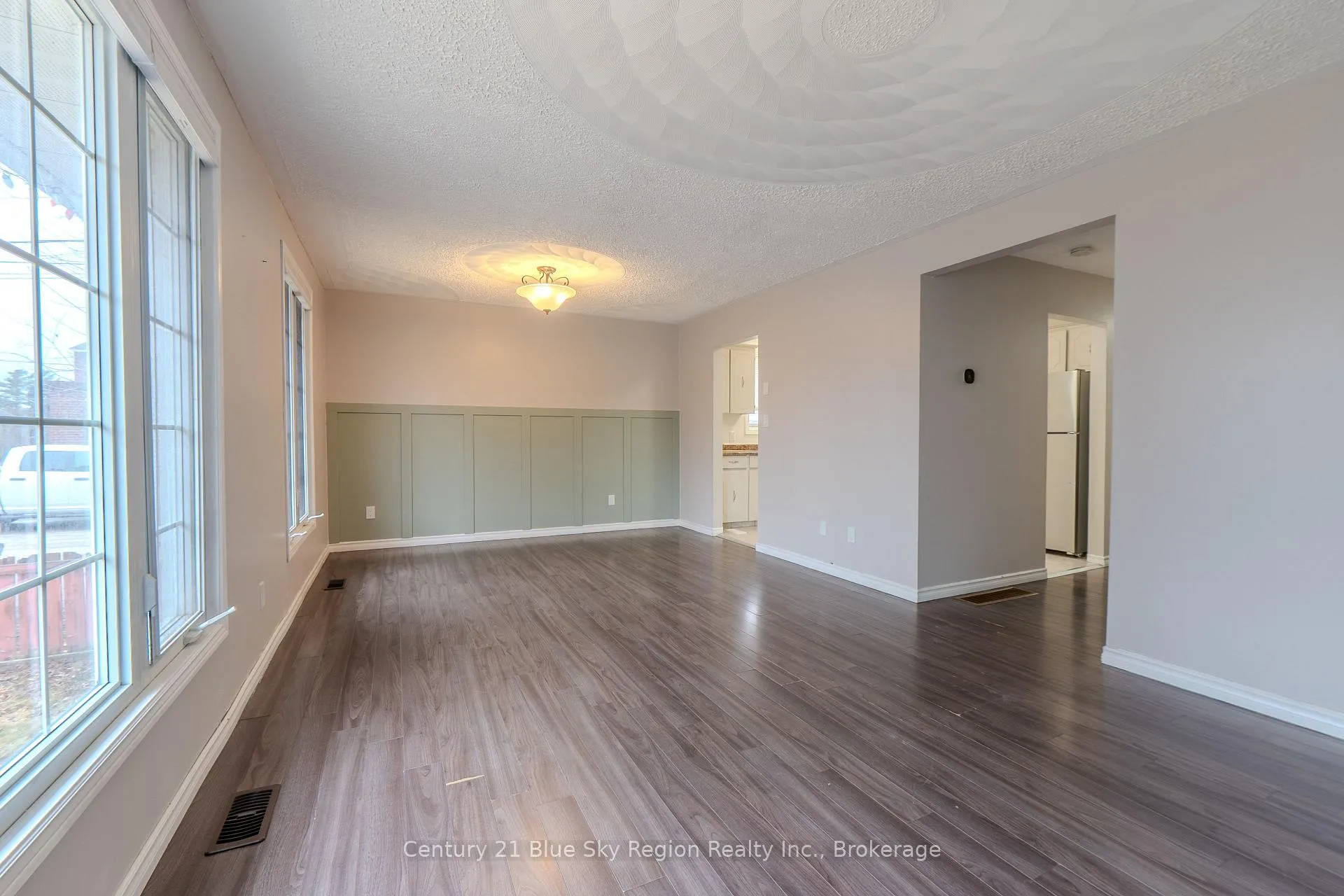 Photo 26 of 862 Lakeshore Drive, North Bay, Ferris — HOMEH