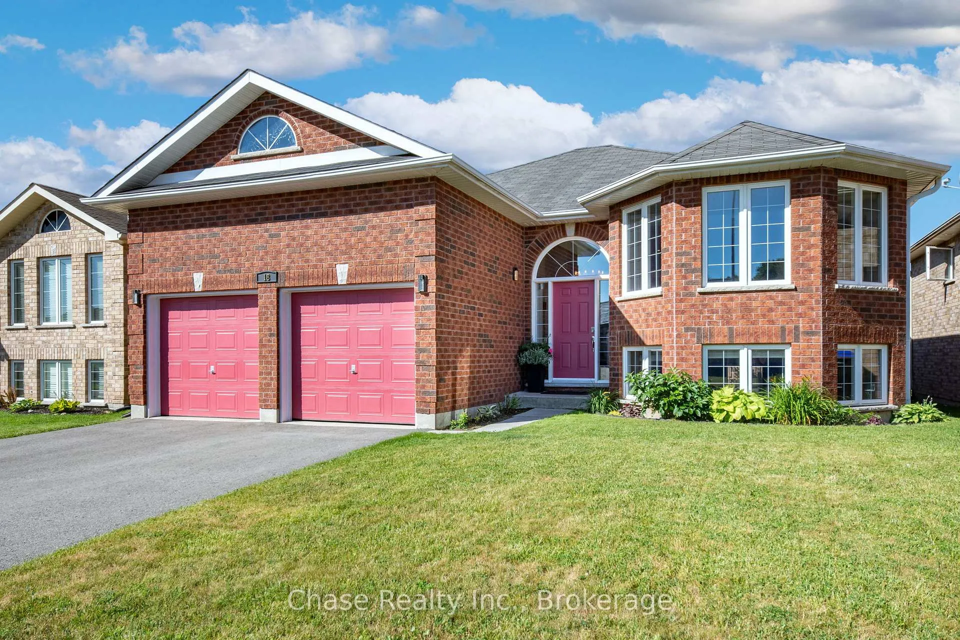 Photo 2 of 18 St Amant Road, Penetanguishene — HOMEH