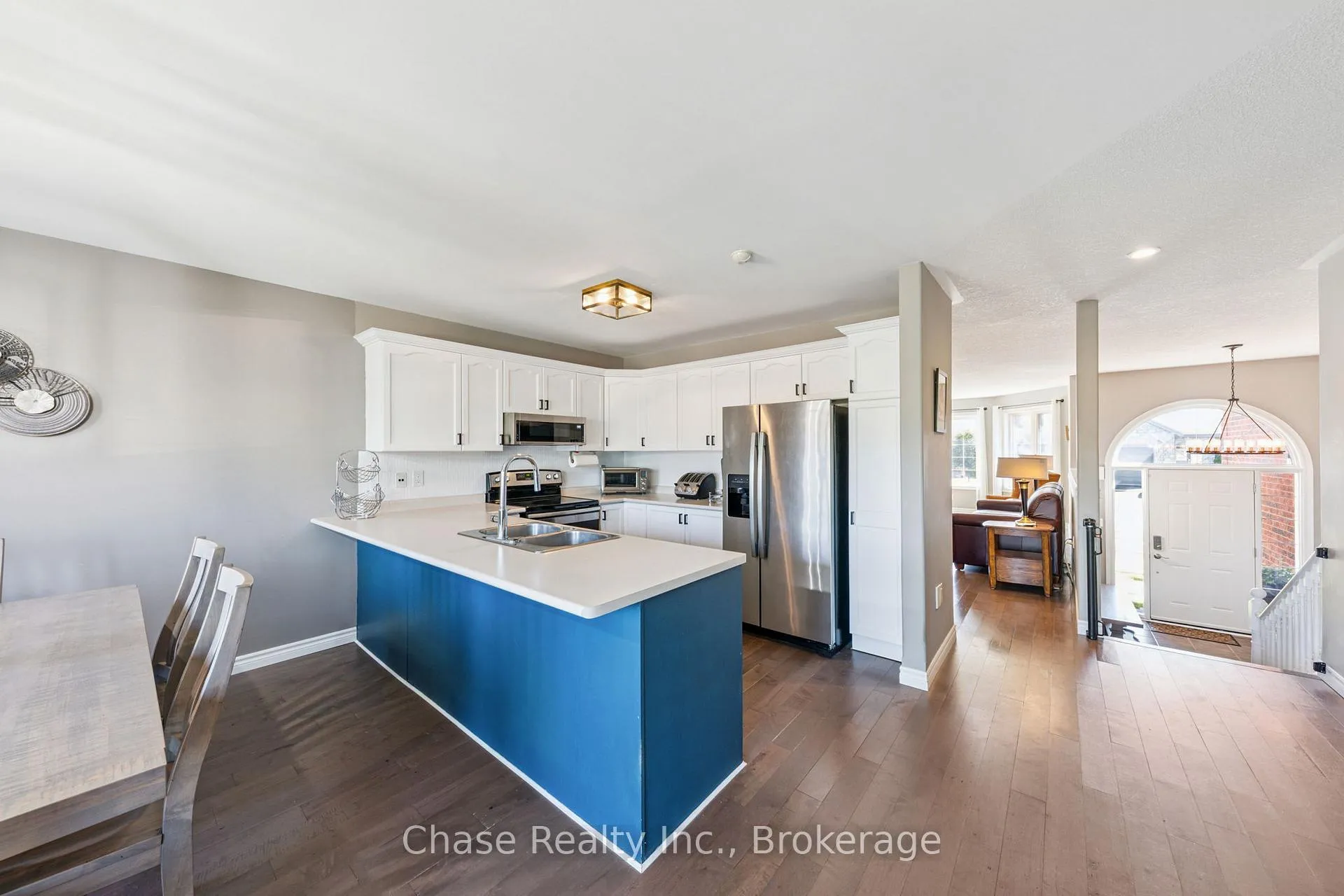 Photo 9 of 18 St Amant Road, Penetanguishene — HOMEH