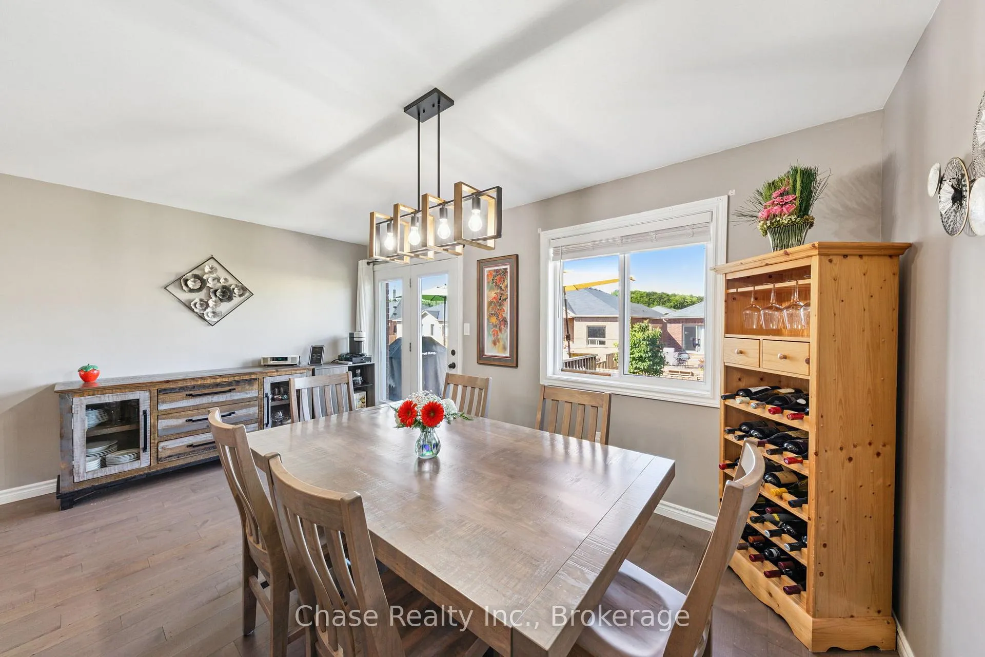 Photo 12 of 18 St Amant Road, Penetanguishene — HOMEH