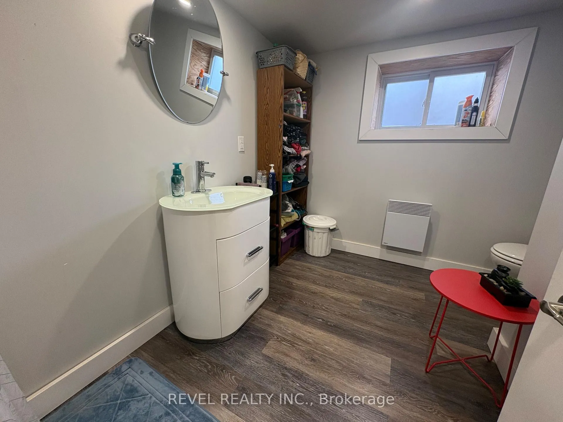 Photo 19 of 241 Sixth Avenue, Cochrane — HOMEH