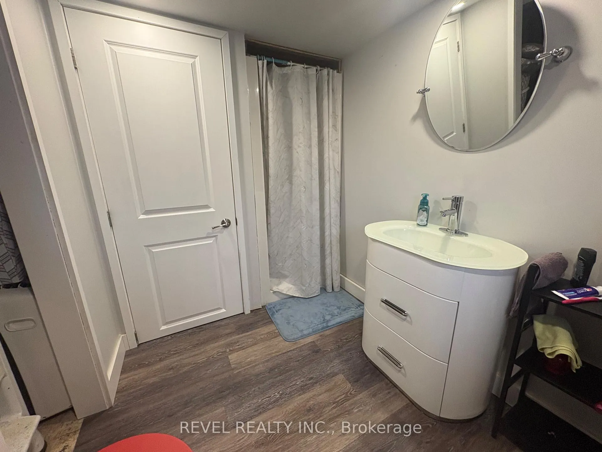 Photo 20 of 241 Sixth Avenue, Cochrane — HOMEH