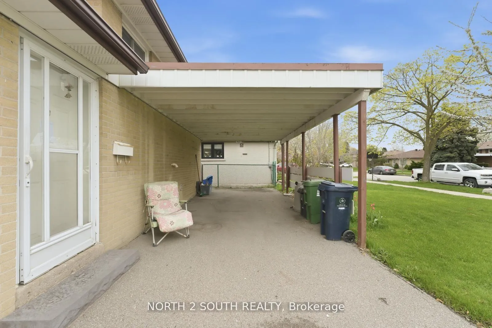 Photo 6 of 24 Vanderbrent Crescent, Etobicoke, Willowridge-Martingrove-Richview — HOMEH