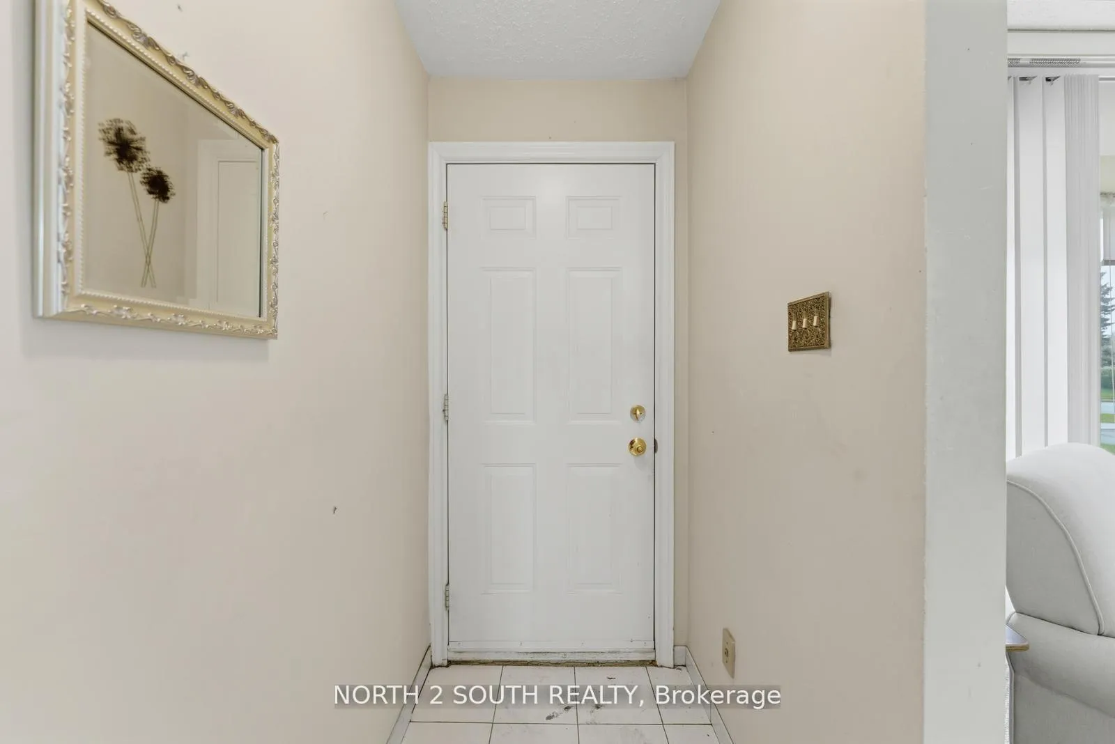 Photo 8 of 24 Vanderbrent Crescent, Etobicoke, Willowridge-Martingrove-Richview — HOMEH