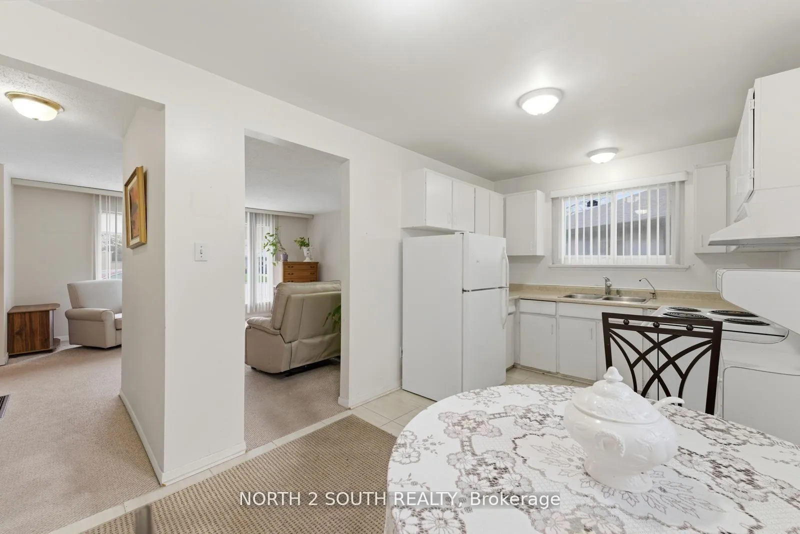 Photo 15 of 24 Vanderbrent Crescent, Etobicoke, Willowridge-Martingrove-Richview — HOMEH
