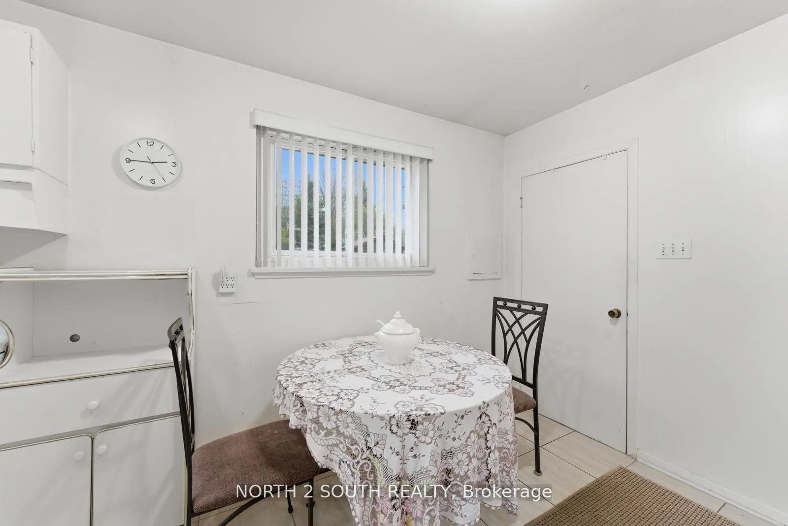 Photo 21 of 24 Vanderbrent Crescent, Etobicoke, Willowridge-Martingrove-Richview — HOMEH