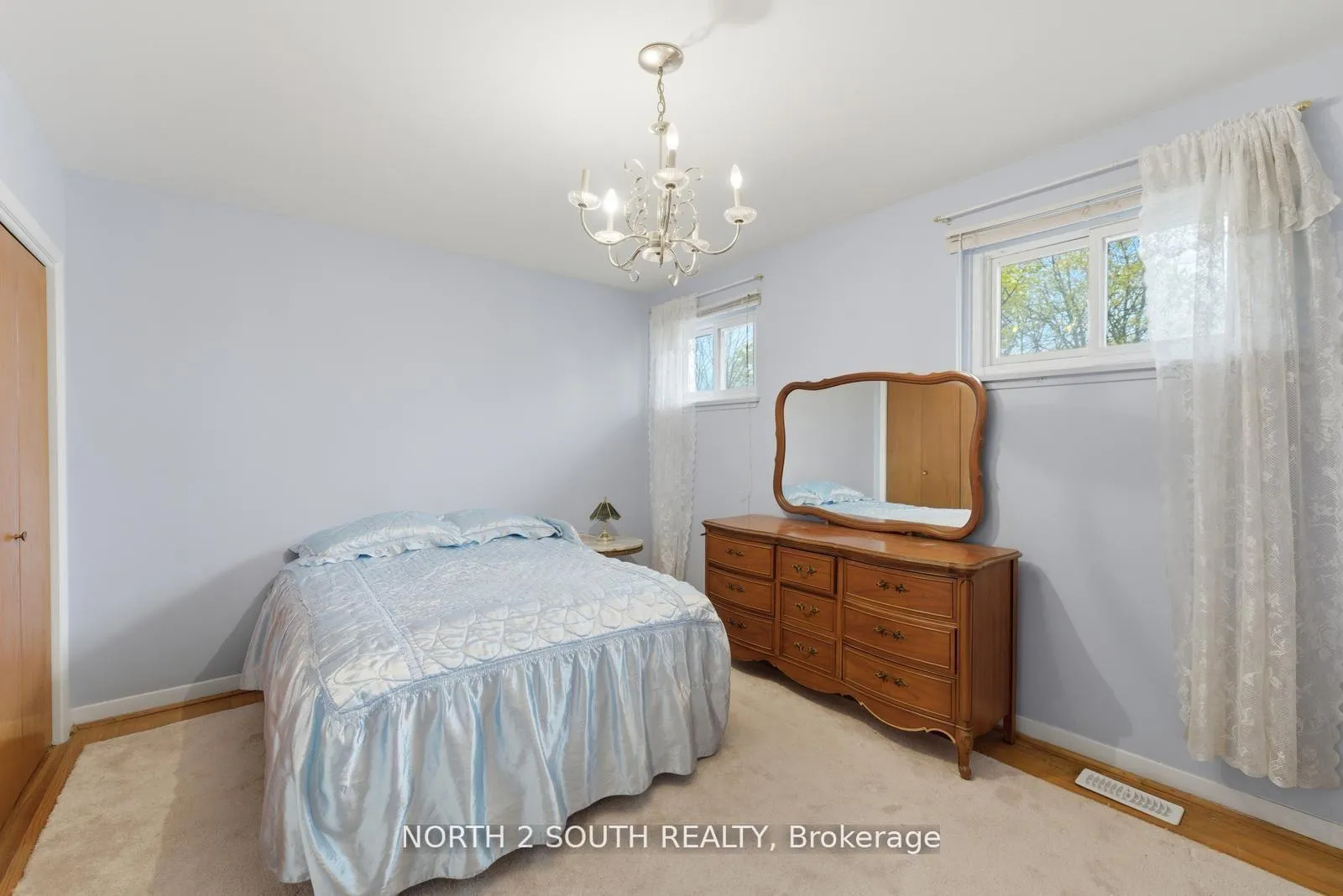 Photo 25 of 24 Vanderbrent Crescent, Etobicoke, Willowridge-Martingrove-Richview — HOMEH