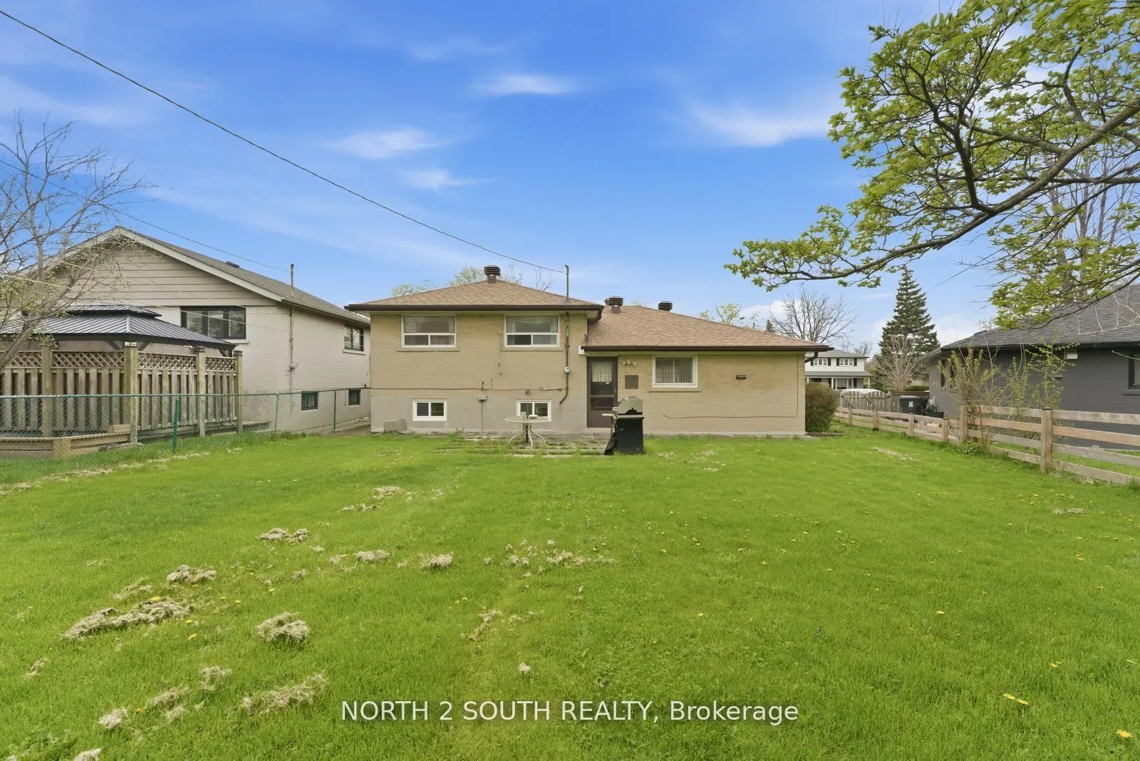 Photo 39 of 24 Vanderbrent Crescent, Etobicoke, Willowridge-Martingrove-Richview — HOMEH