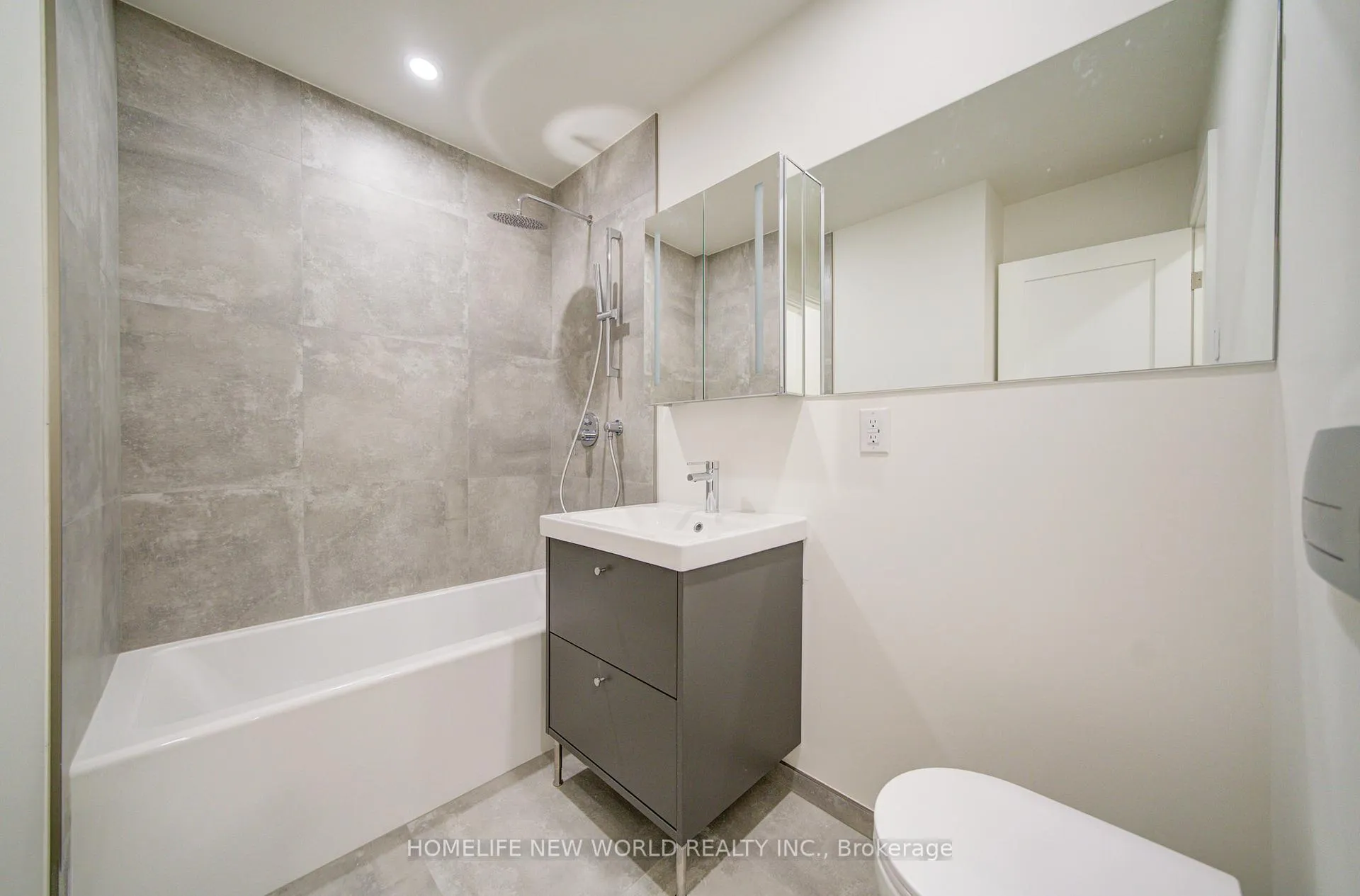 Photo 8 of Unit UNIT 3, 78 Gladstone Avenue, Toronto, Little Portugal — HOMEH