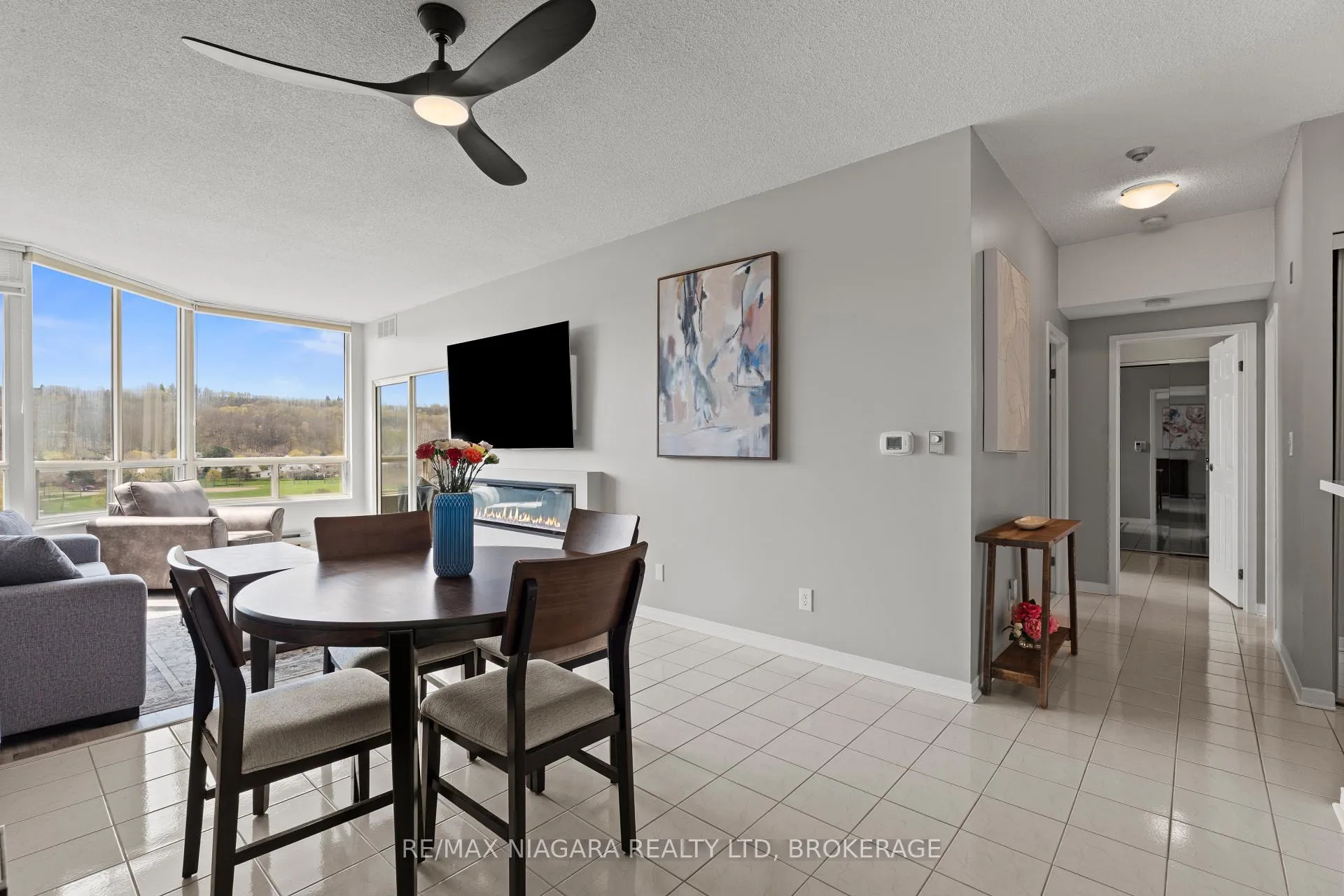 Photo 12 of Unit 703, 495 8 Highway, Hamilton, Stoney Creek — HOMEH