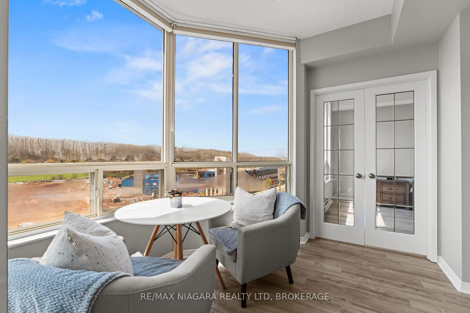 Photo 18 of Unit 703, 495 8 Highway, Hamilton, Stoney Creek — HOMEH