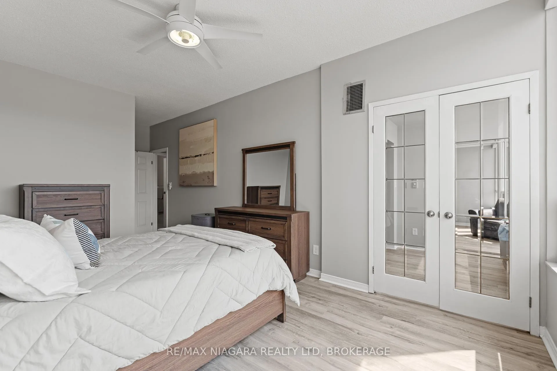 Photo 24 of Unit 703, 495 8 Highway, Hamilton, Stoney Creek — HOMEH