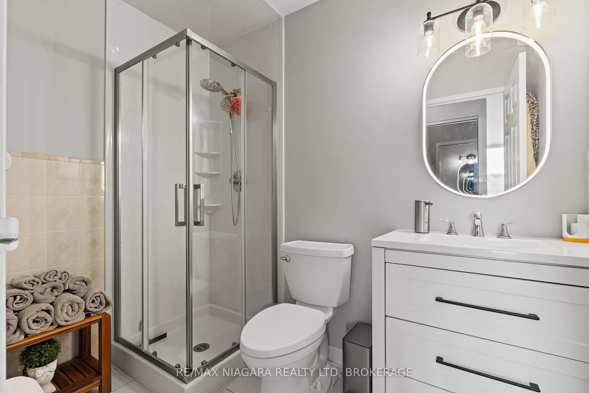 Photo 26 of Unit 703, 495 8 Highway, Hamilton, Stoney Creek — HOMEH