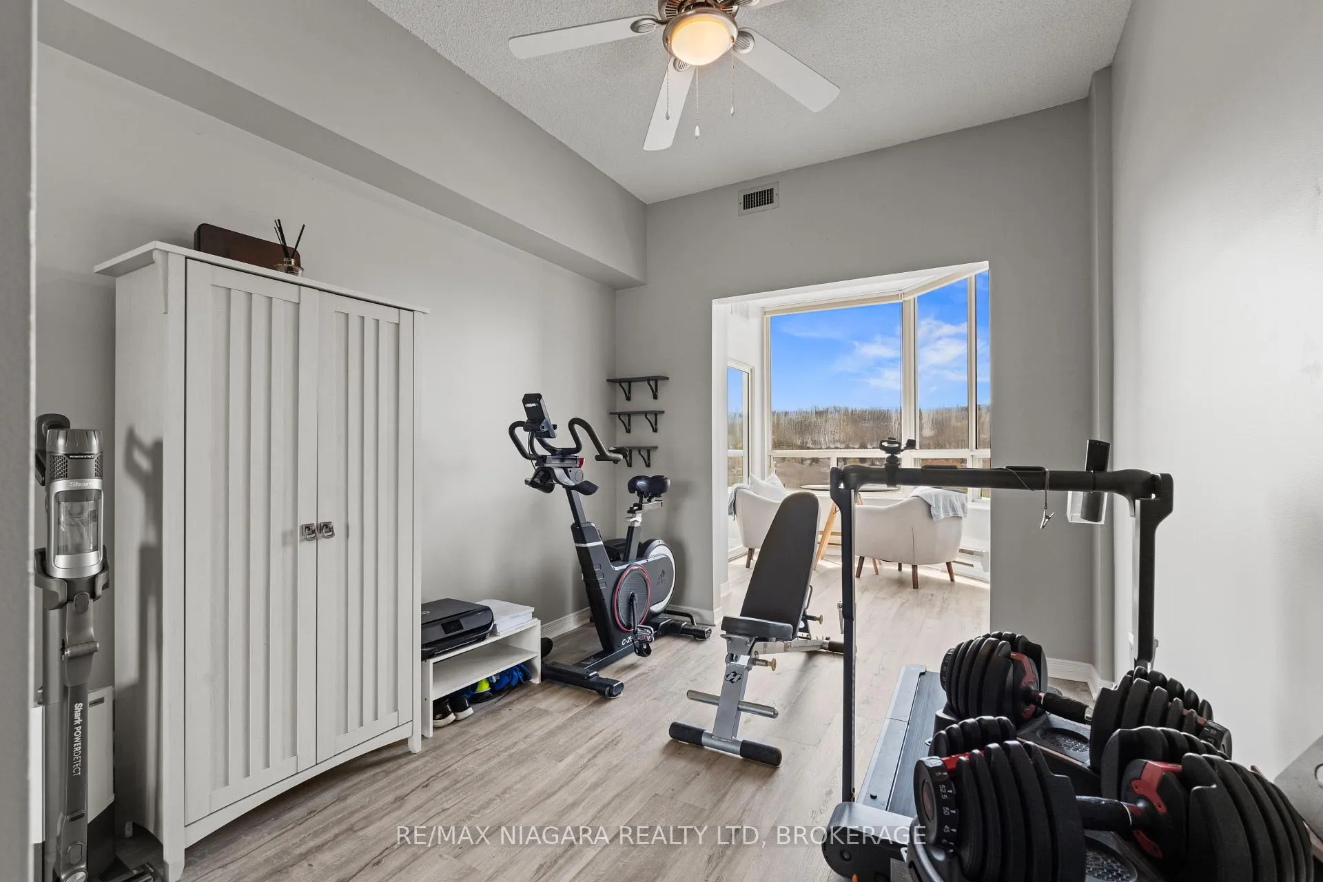 Photo 27 of Unit 703, 495 8 Highway, Hamilton, Stoney Creek — HOMEH