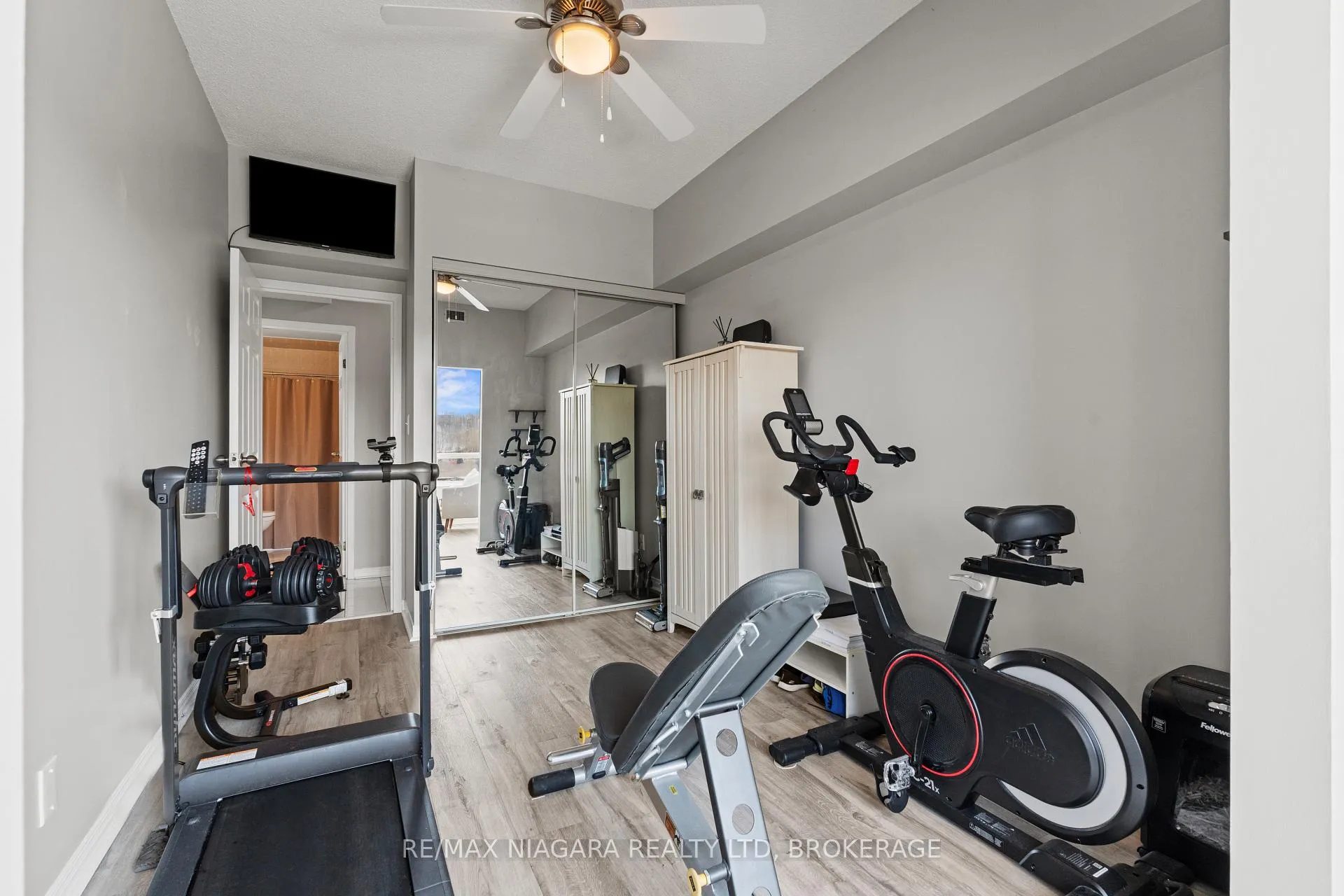 Photo 28 of Unit 703, 495 8 Highway, Hamilton, Stoney Creek — HOMEH
