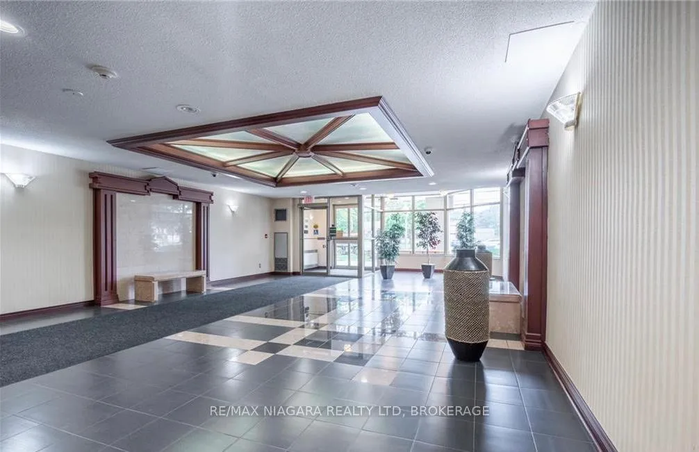 Photo 33 of Unit 703, 495 8 Highway, Hamilton, Stoney Creek — HOMEH