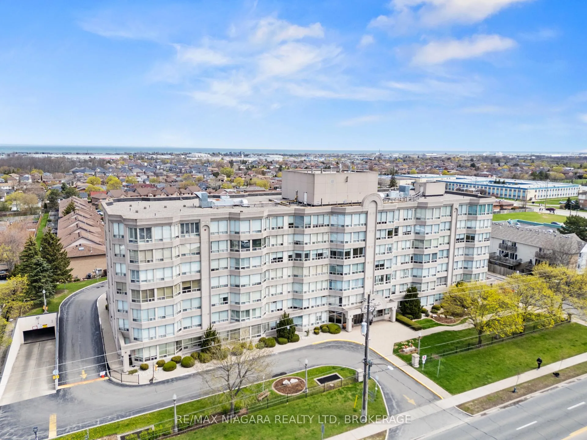 Photo 49 of Unit 703, 495 8 Highway, Hamilton, Stoney Creek — HOMEH