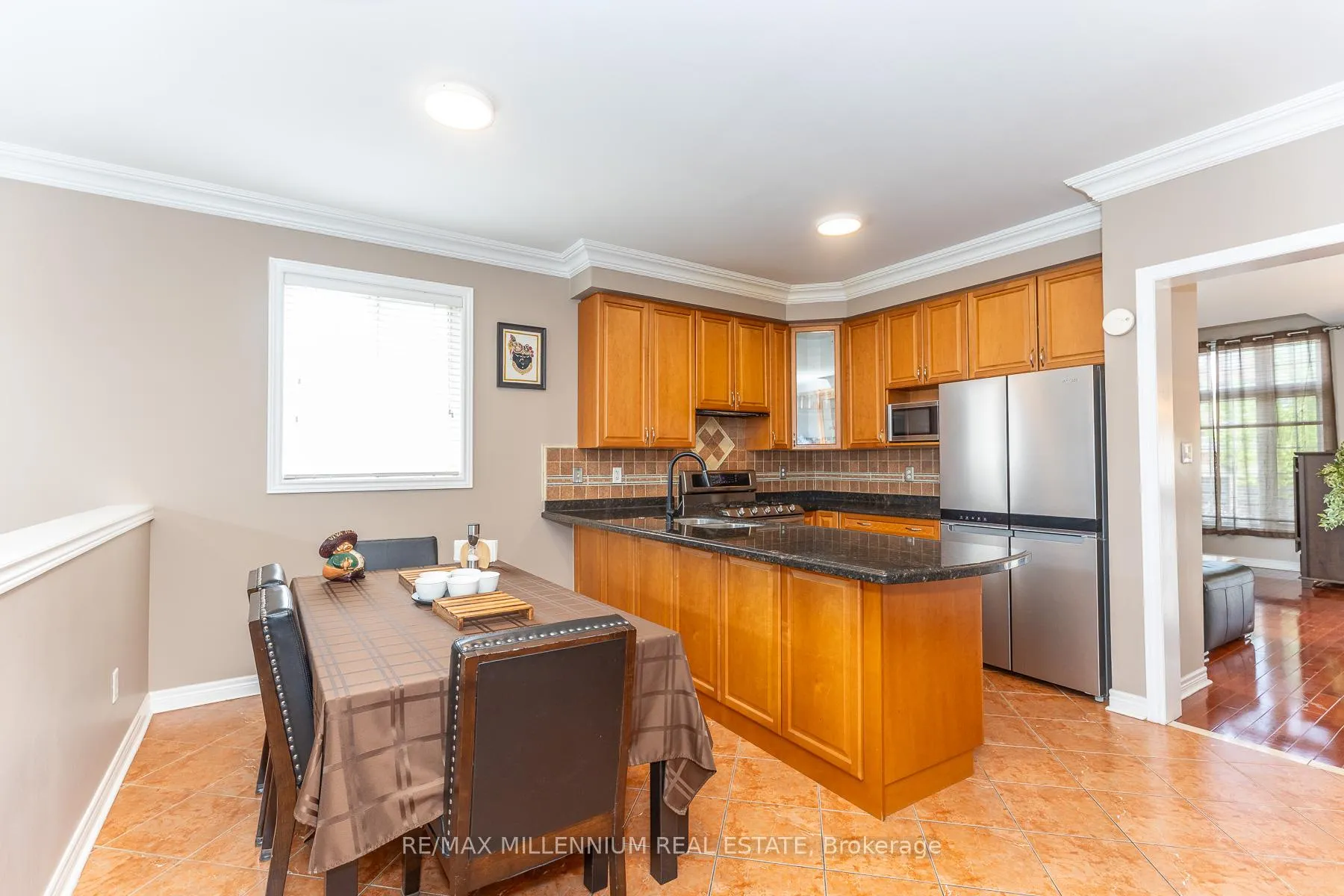 Photo 10 of 28 Donherb Crescent, Caledon, Rural Caledon — HOMEH