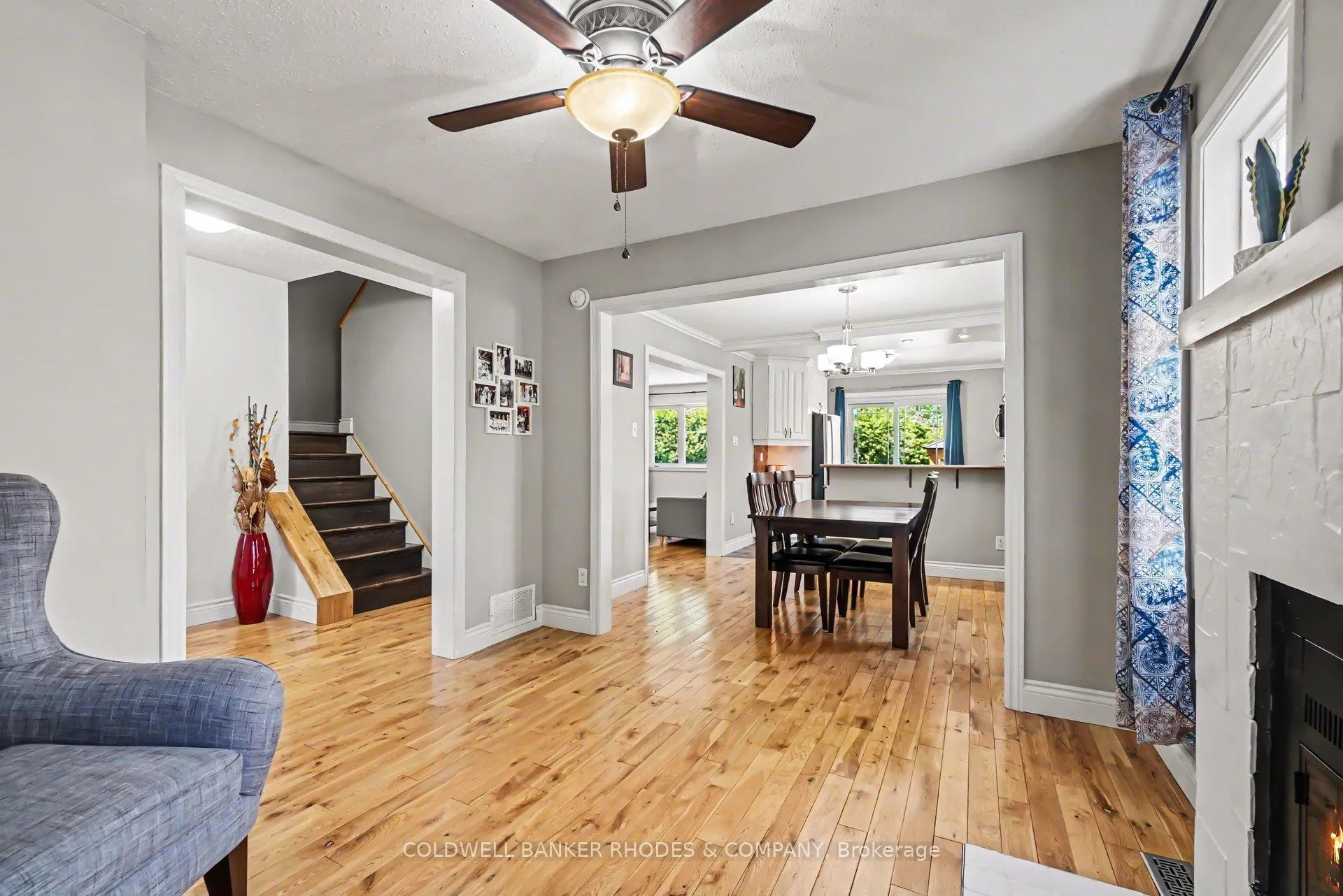 Photo 8 of 1809 Brousseau Crescent, Ottawa, Chateauneuf — HOMEH