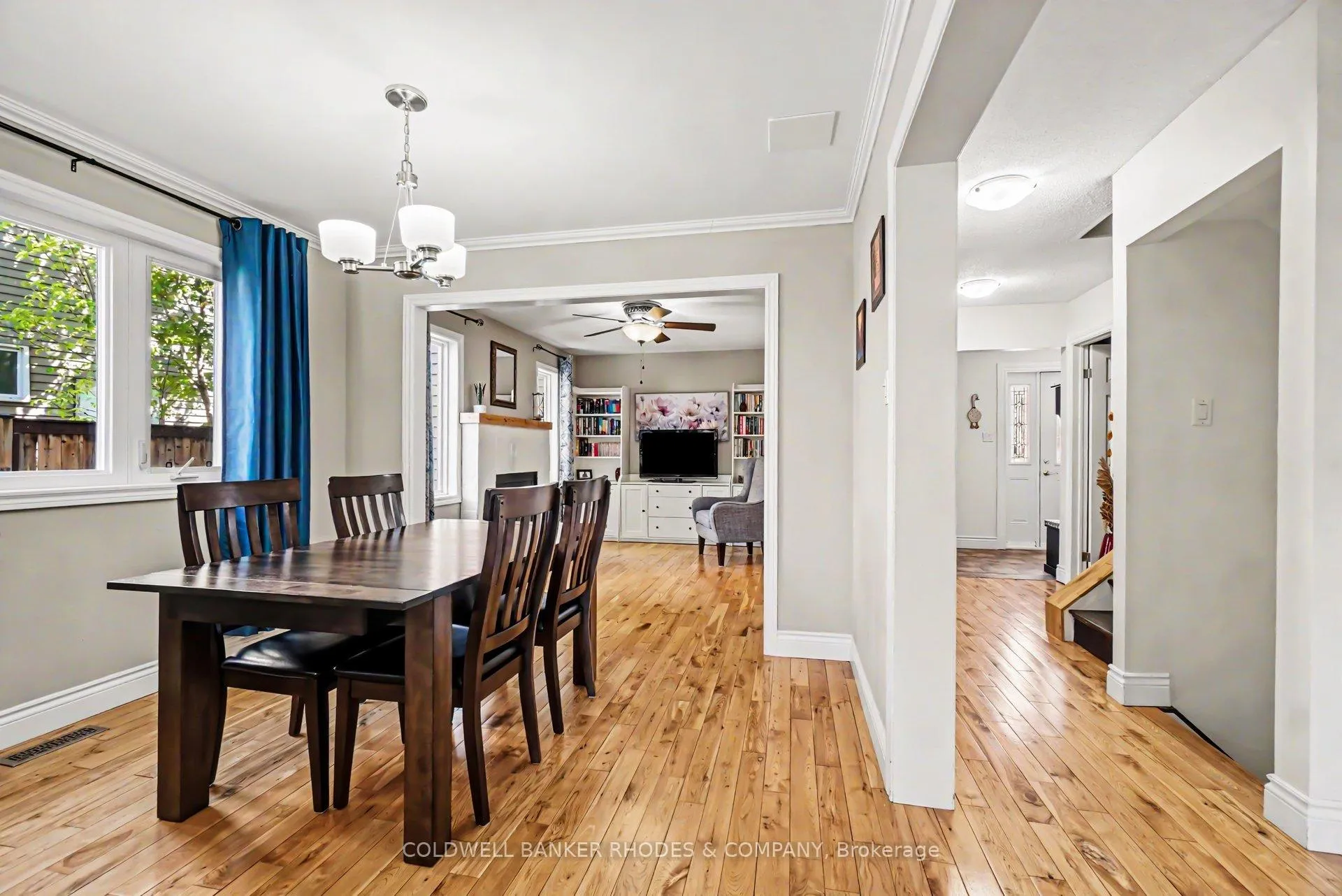 Photo 9 of 1809 Brousseau Crescent, Ottawa, Chateauneuf — HOMEH