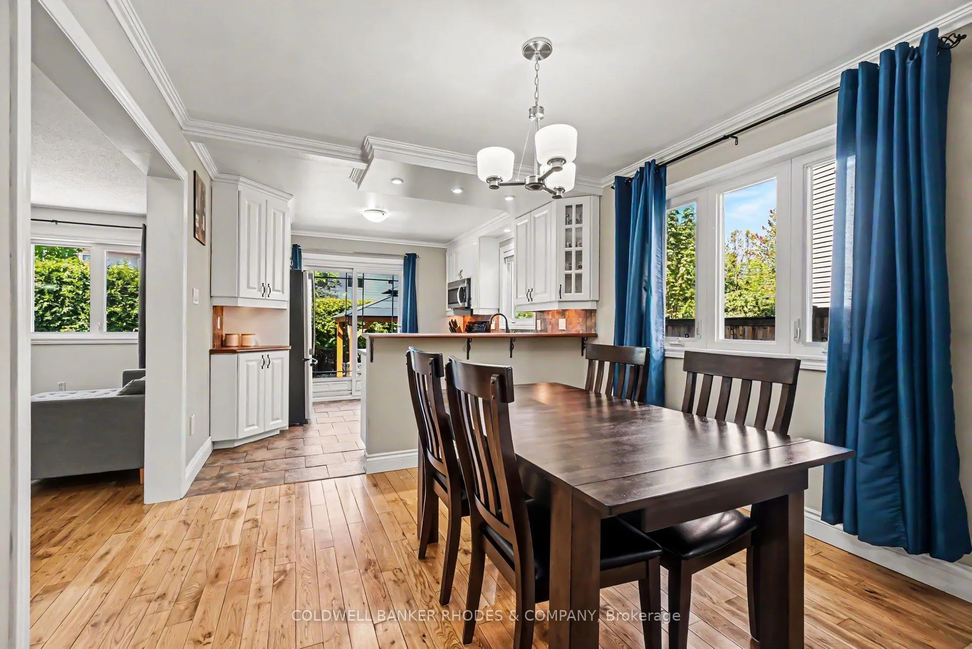 Photo 11 of 1809 Brousseau Crescent, Ottawa, Chateauneuf — HOMEH