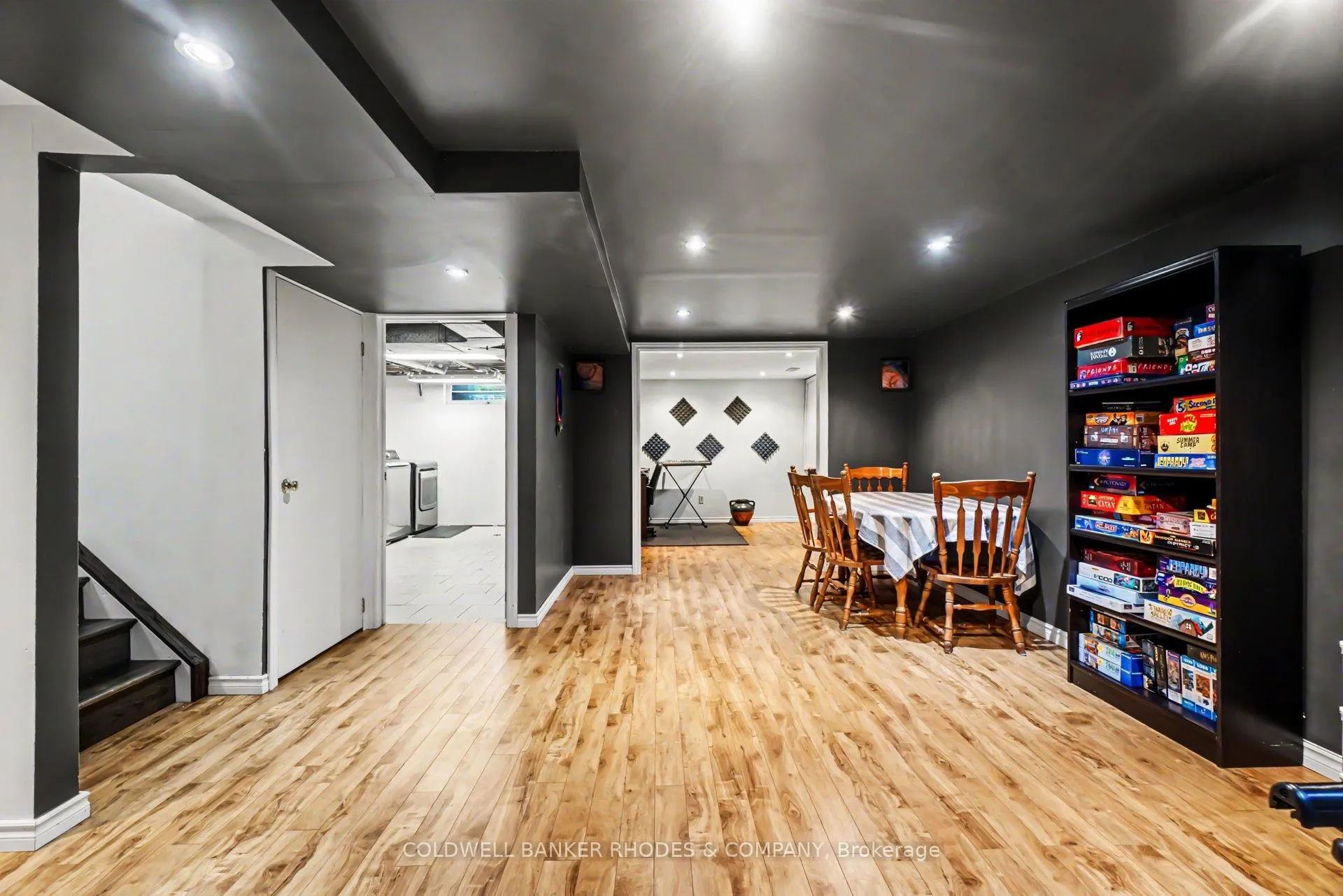 Photo 25 of 1809 Brousseau Crescent, Ottawa, Chateauneuf — HOMEH