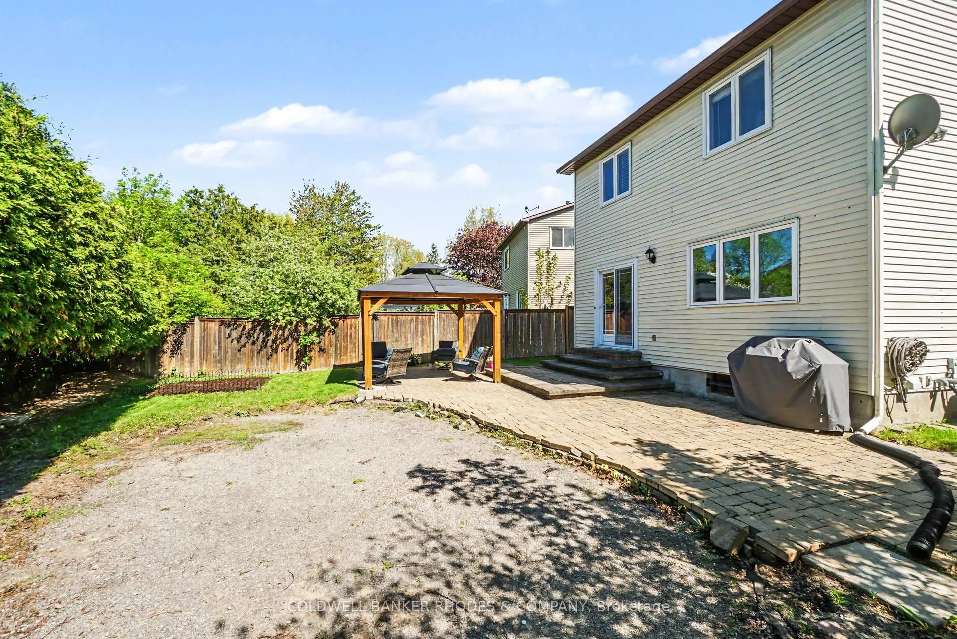 Photo 29 of 1809 Brousseau Crescent, Ottawa, Chateauneuf — HOMEH