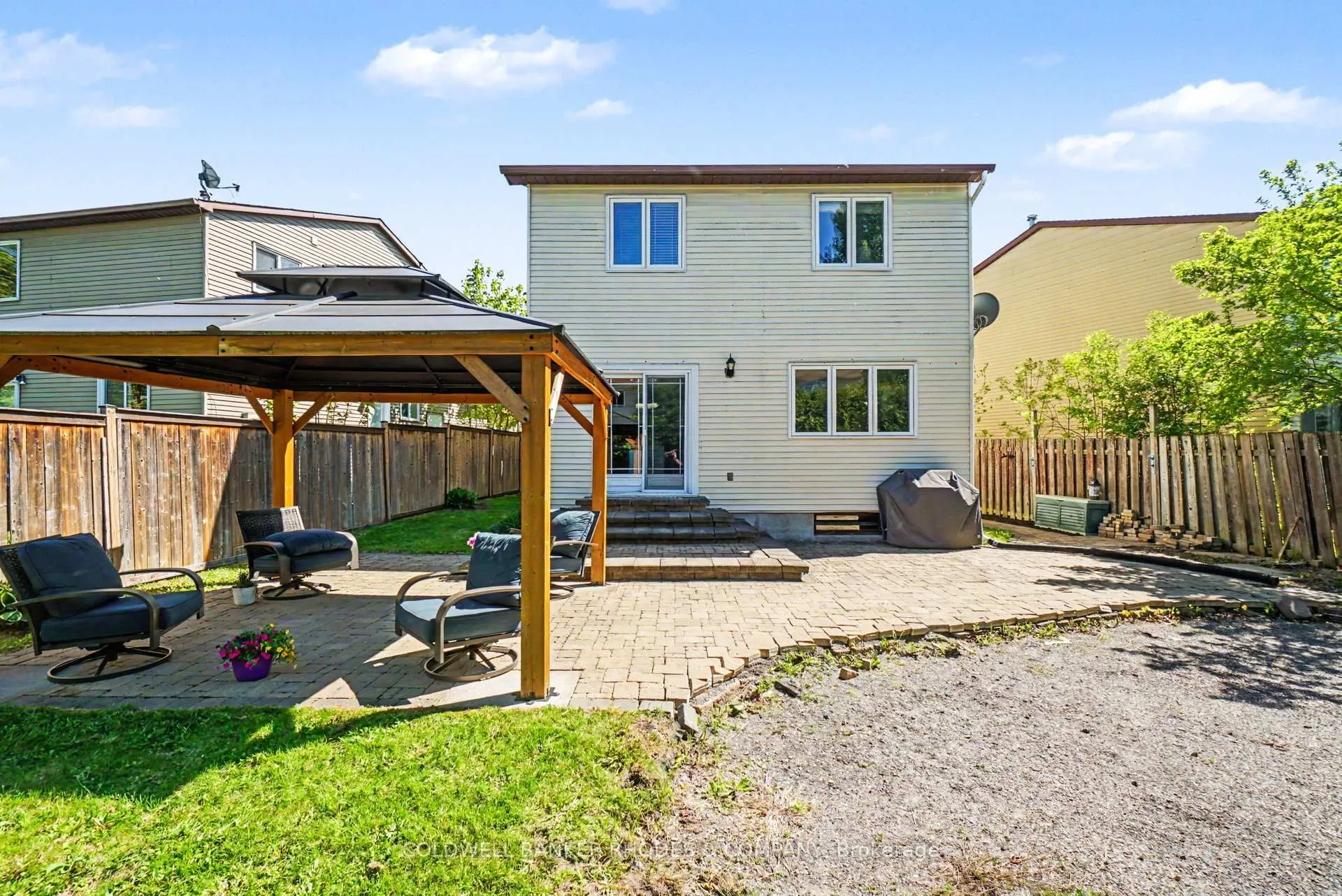 Photo 30 of 1809 Brousseau Crescent, Ottawa, Chateauneuf — HOMEH