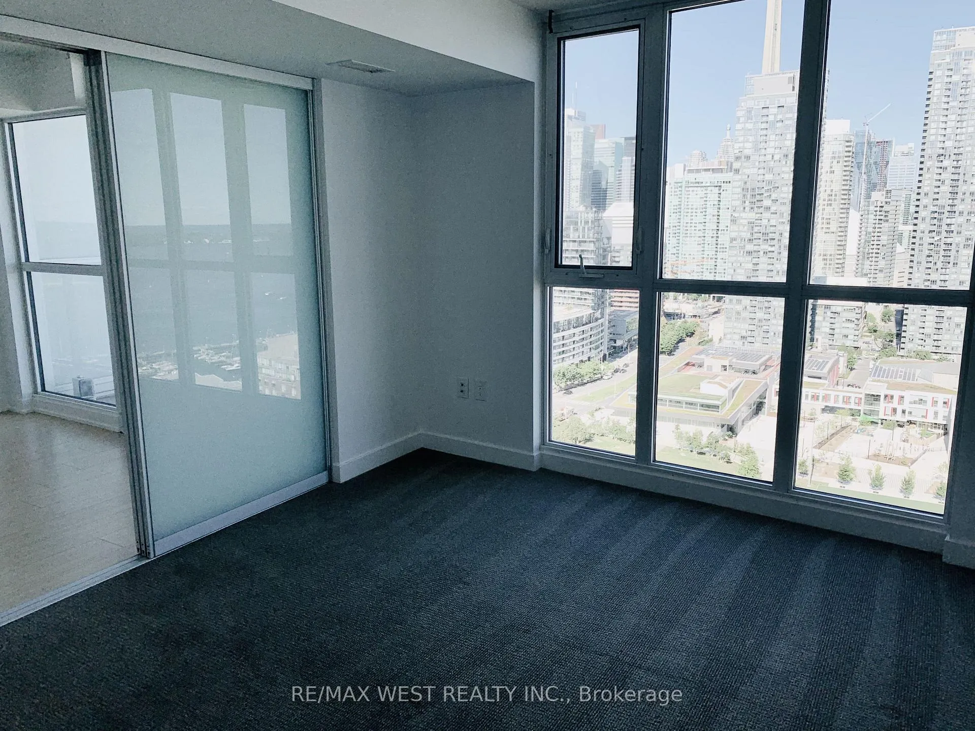 Photo 7 of Unit 2902, 75 Queens Wharf Road, Toronto, Waterfront Communities — HOMEH