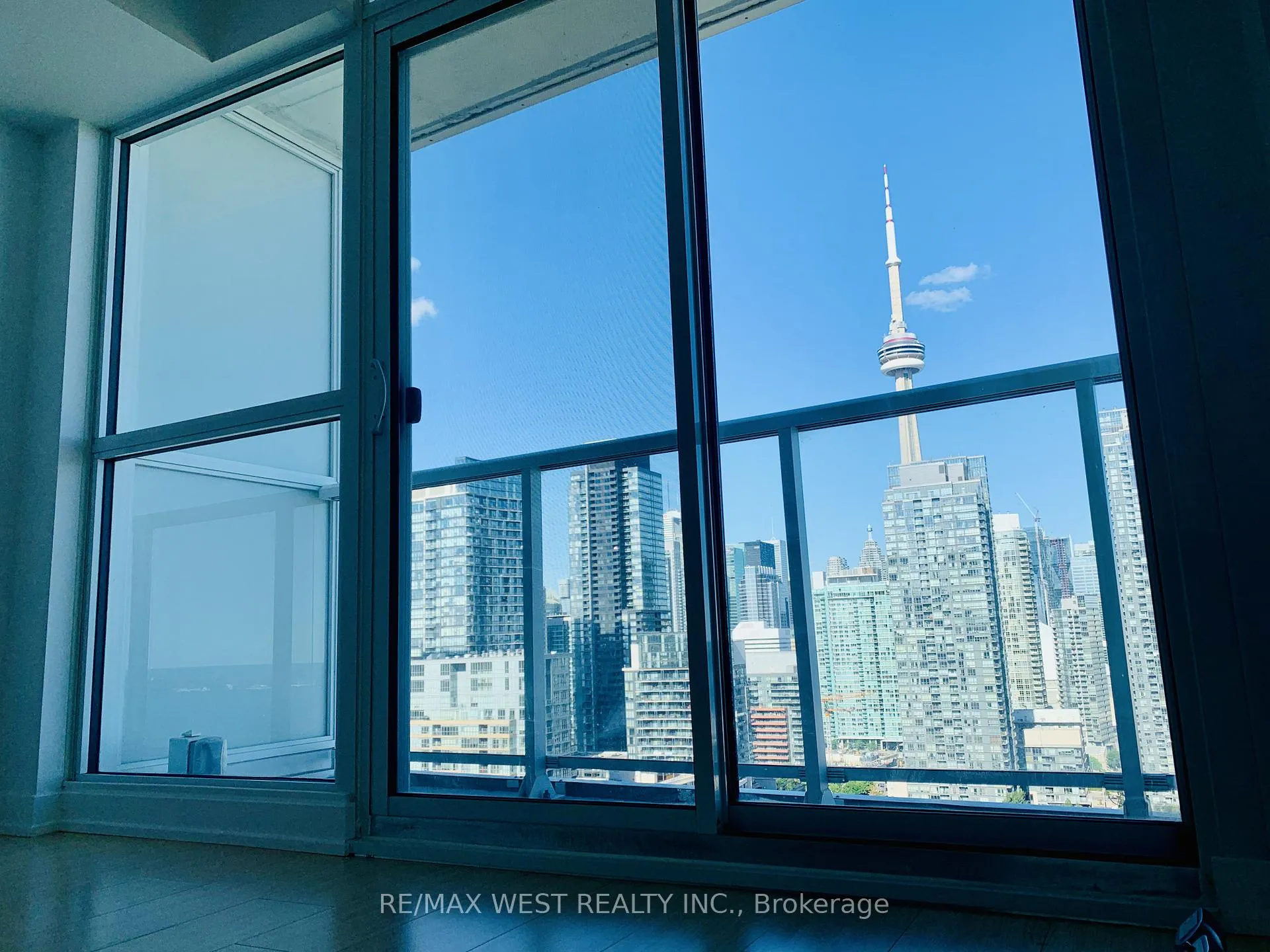 Photo 11 of Unit 2902, 75 Queens Wharf Road, Toronto, Waterfront Communities — HOMEH
