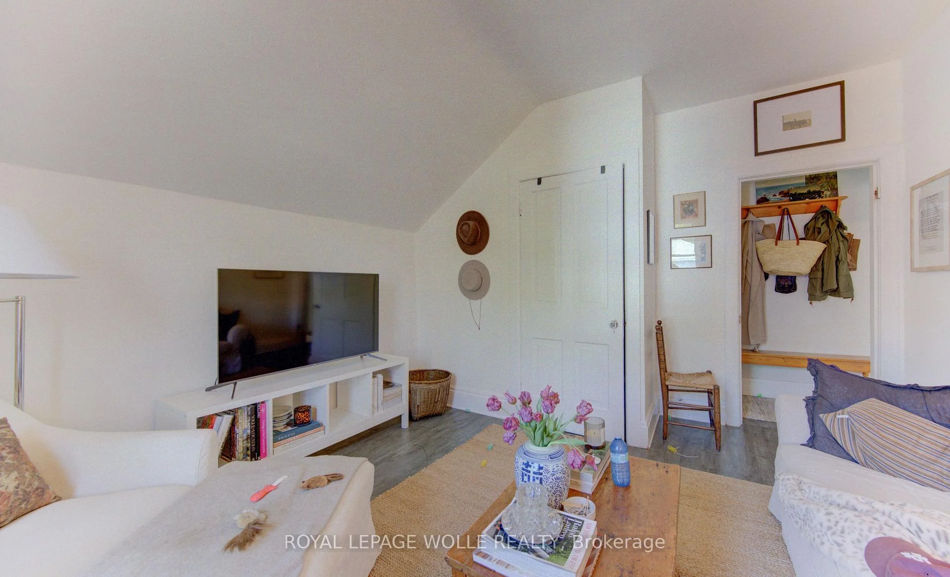 Photo 33 of 48 Breithaupt Street, Kitchener, KW Hospital — HOMEH