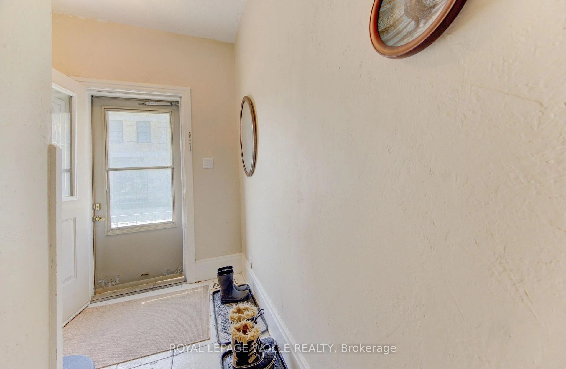 Photo 36 of 48 Breithaupt Street, Kitchener, KW Hospital — HOMEH