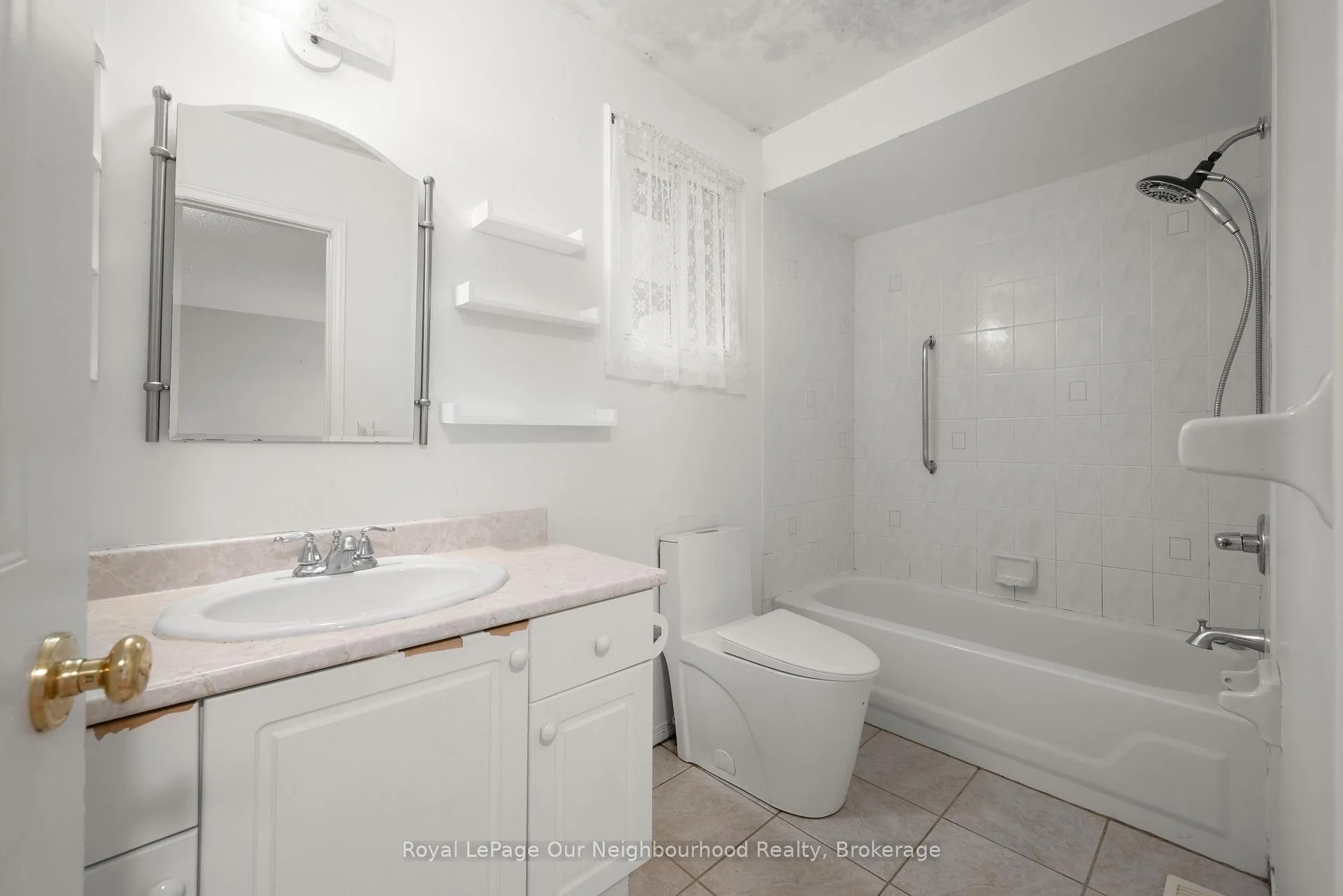 Photo 11 of 191 Carroll Crescent, Cobourg — HOMEH