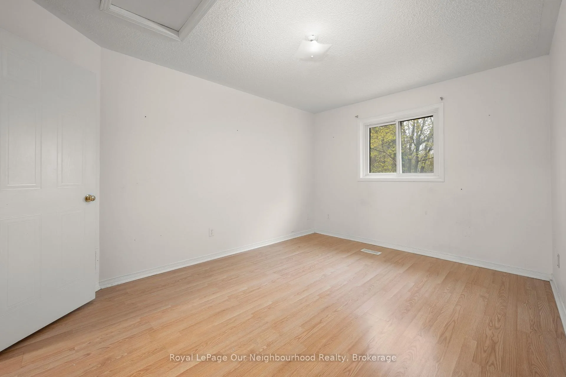 Photo 14 of 191 Carroll Crescent, Cobourg — HOMEH