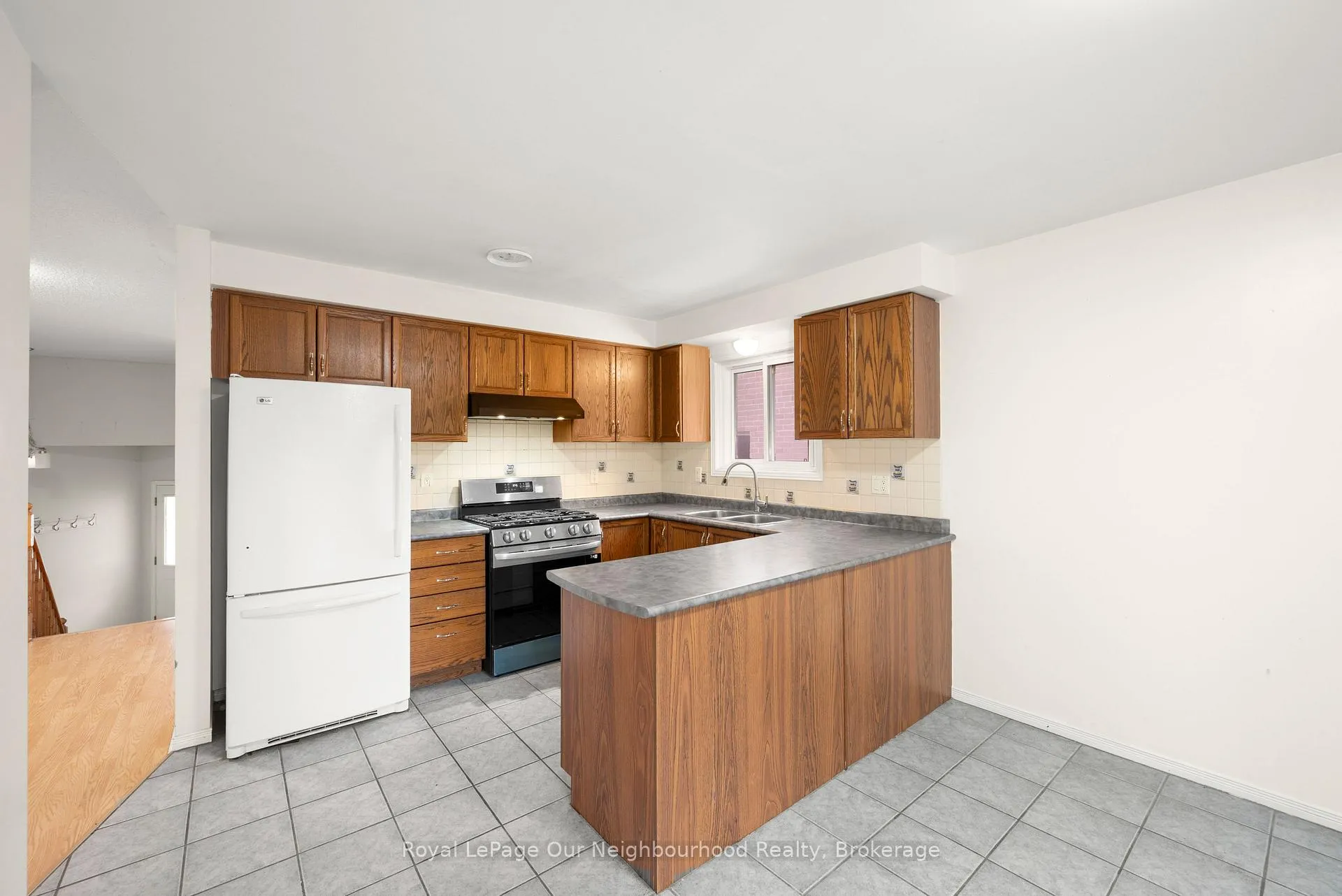 Photo 19 of 191 Carroll Crescent, Cobourg — HOMEH