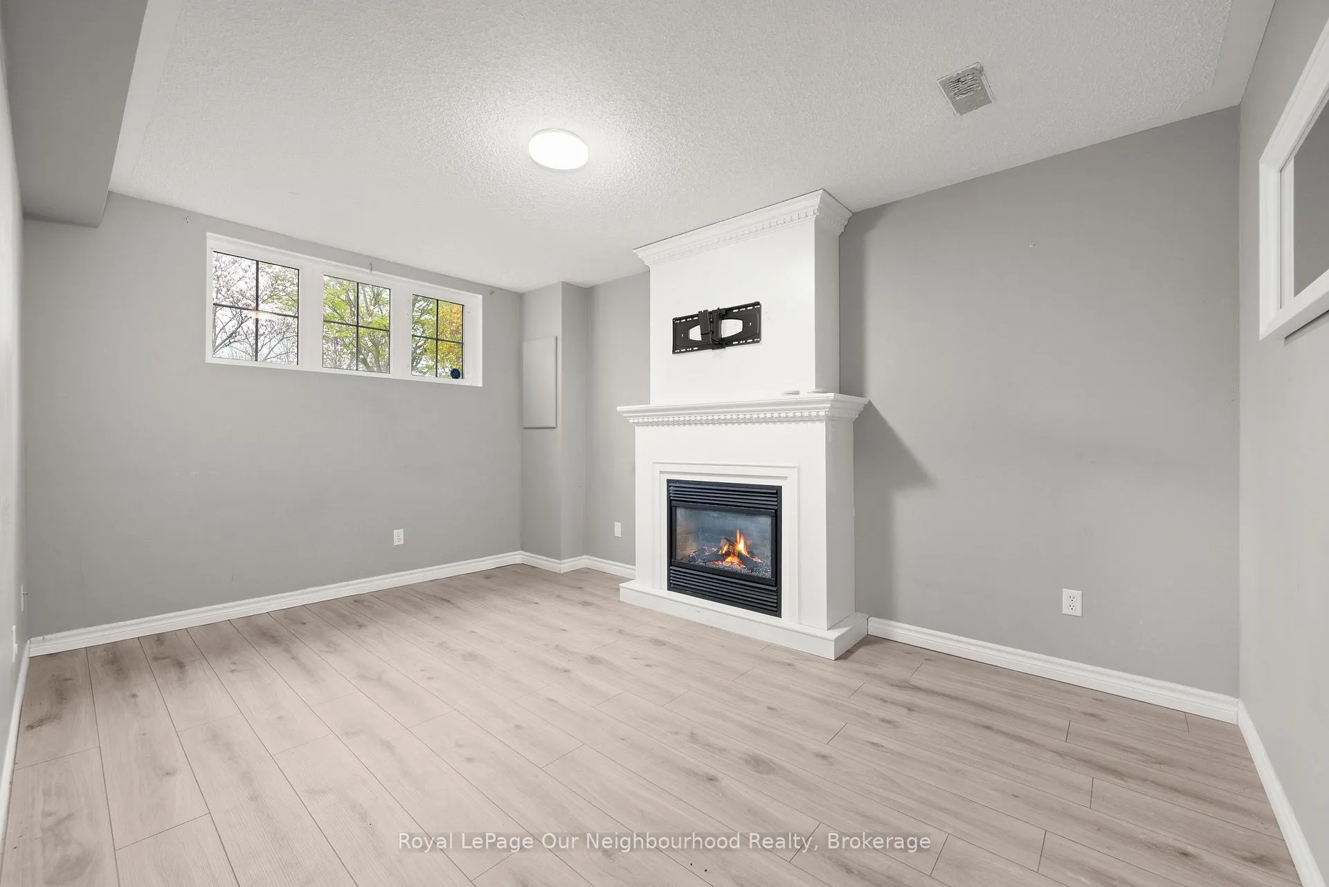 Photo 31 of 191 Carroll Crescent, Cobourg — HOMEH
